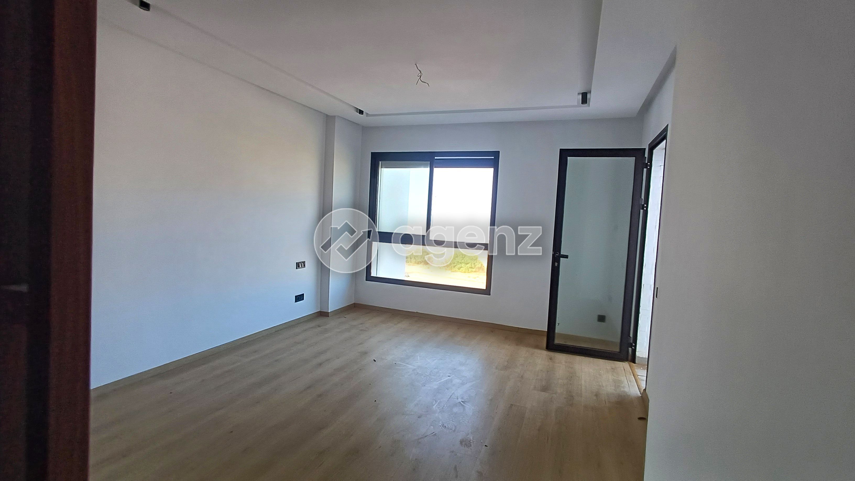 Luxueux Appartement de 3 chambres à vendre à Tamaris — 2