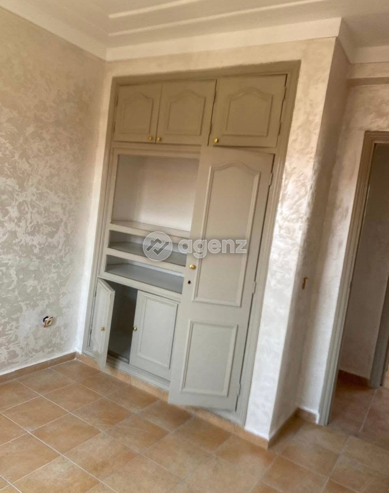Charmant Appartement de 3 chambres à vendre à Hay Mabrouka — 5