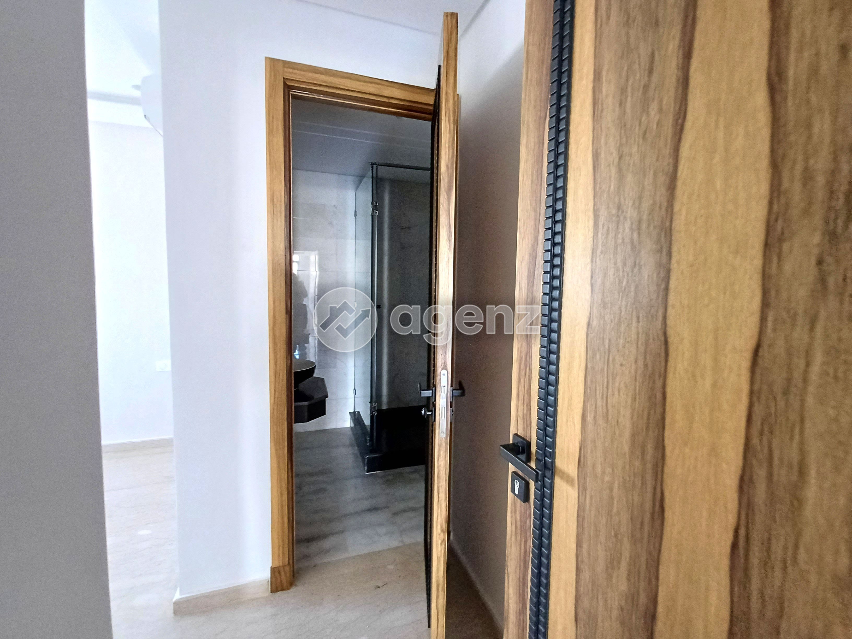 Prestigieux Appartement de 2 chambres à vendre à Gauthier — 2