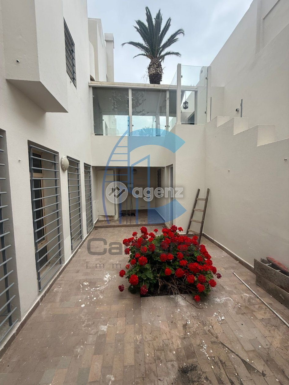 Villa à louer à Casablanca — 3
