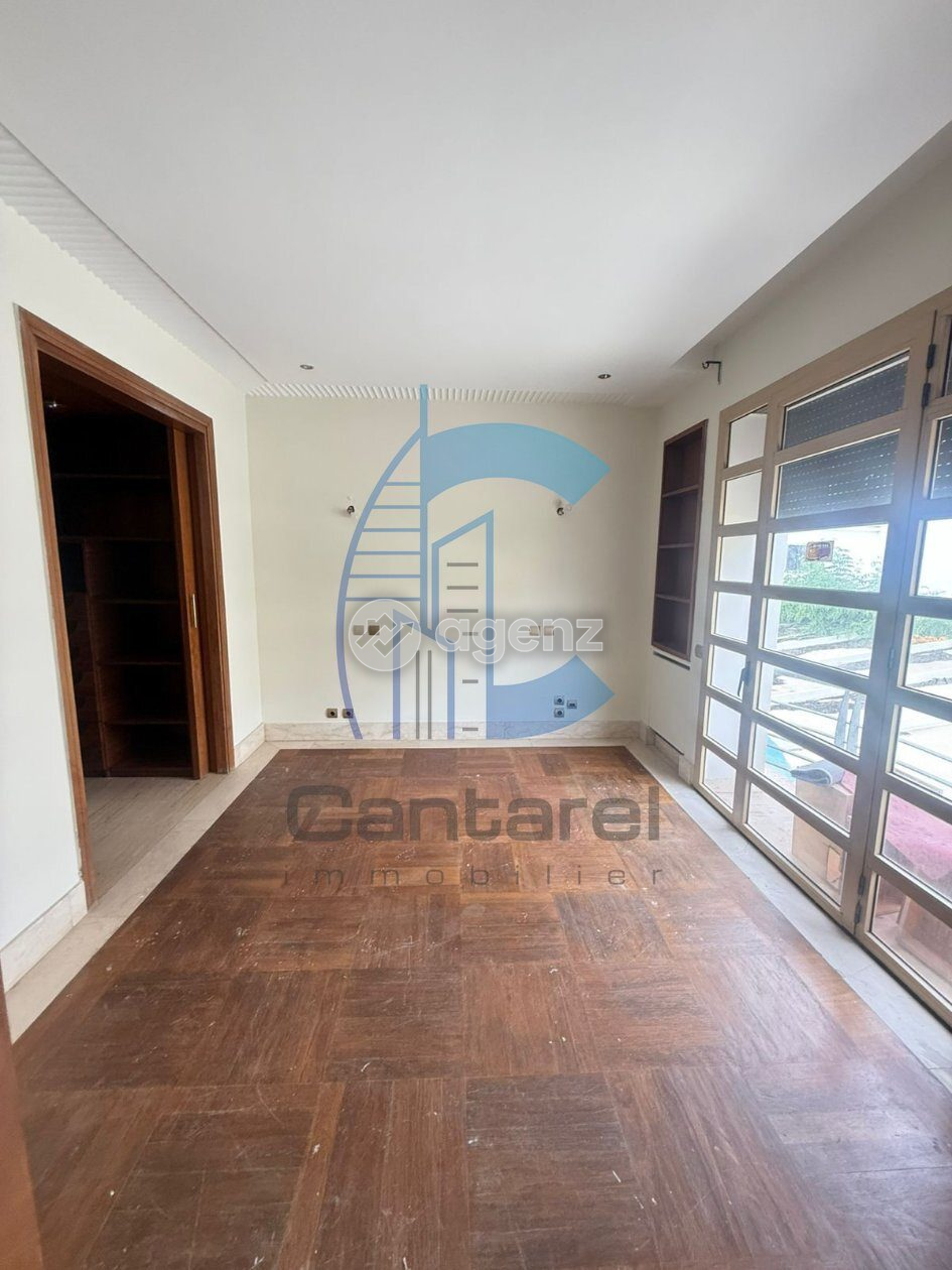Villa à louer à Casablanca — 4
