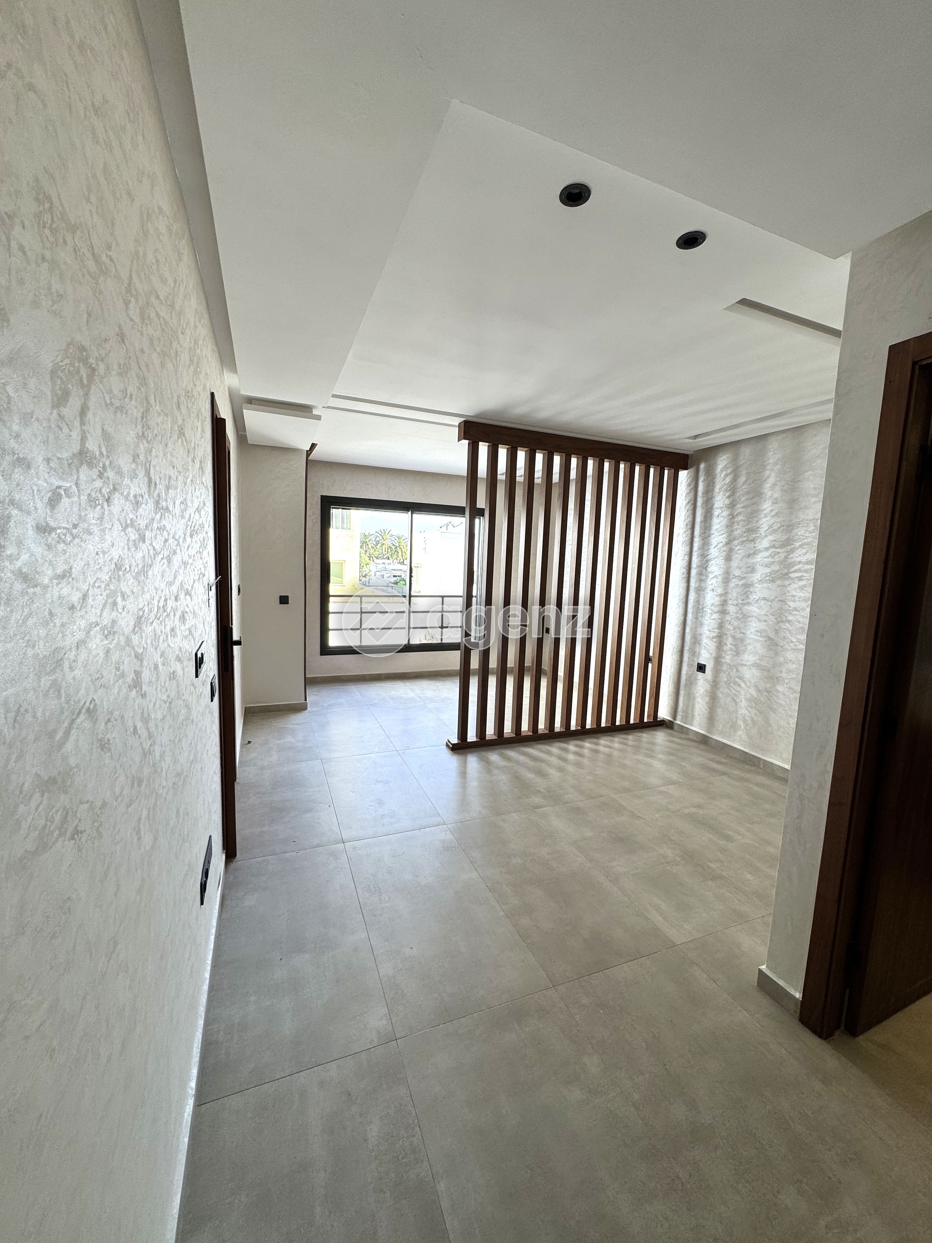 Moderne Appartement de 1 chambre à louer à Les Hôpitaux — 2