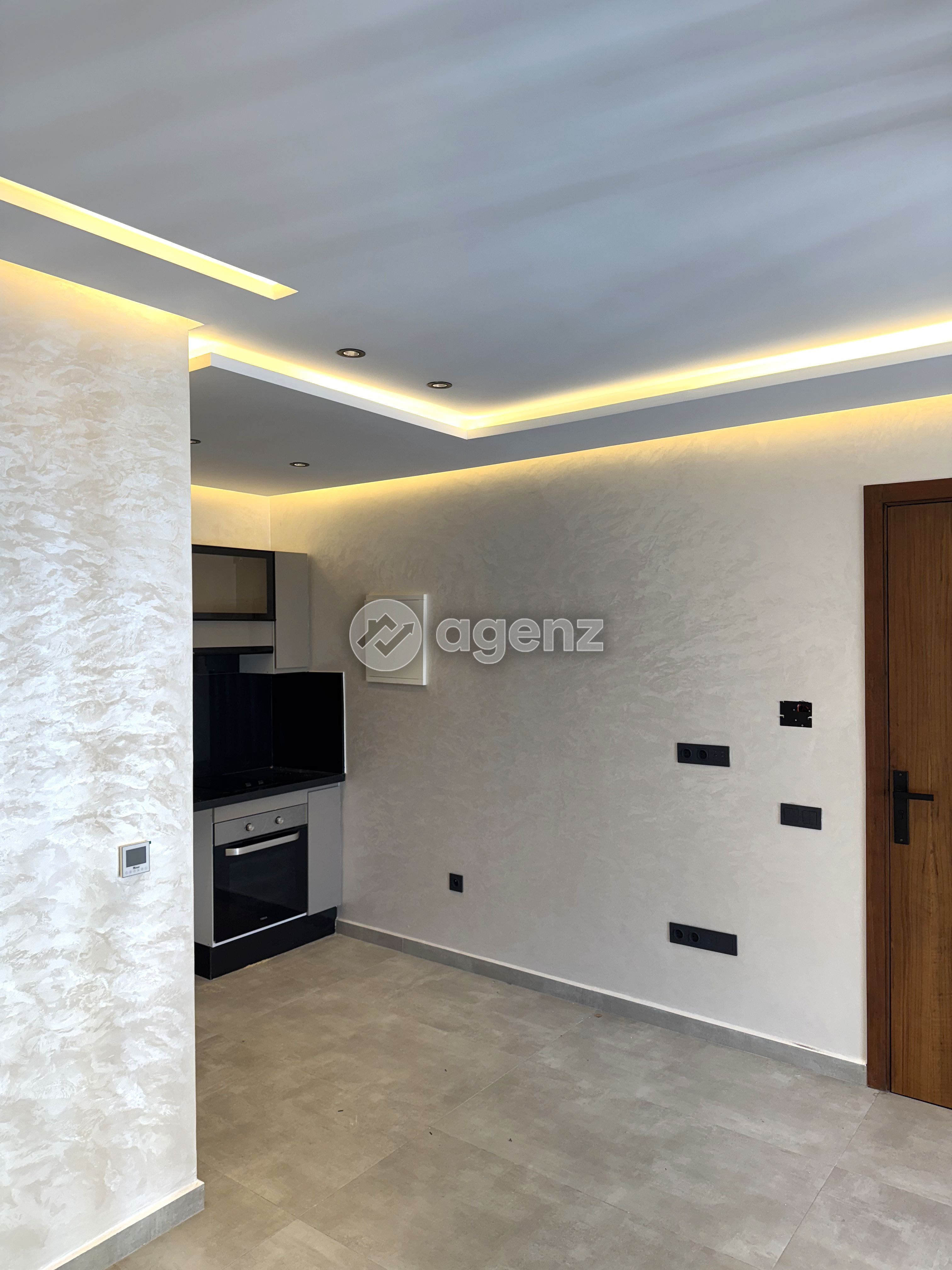 Moderne Appartement de 1 chambre à louer à Les Hôpitaux — 5