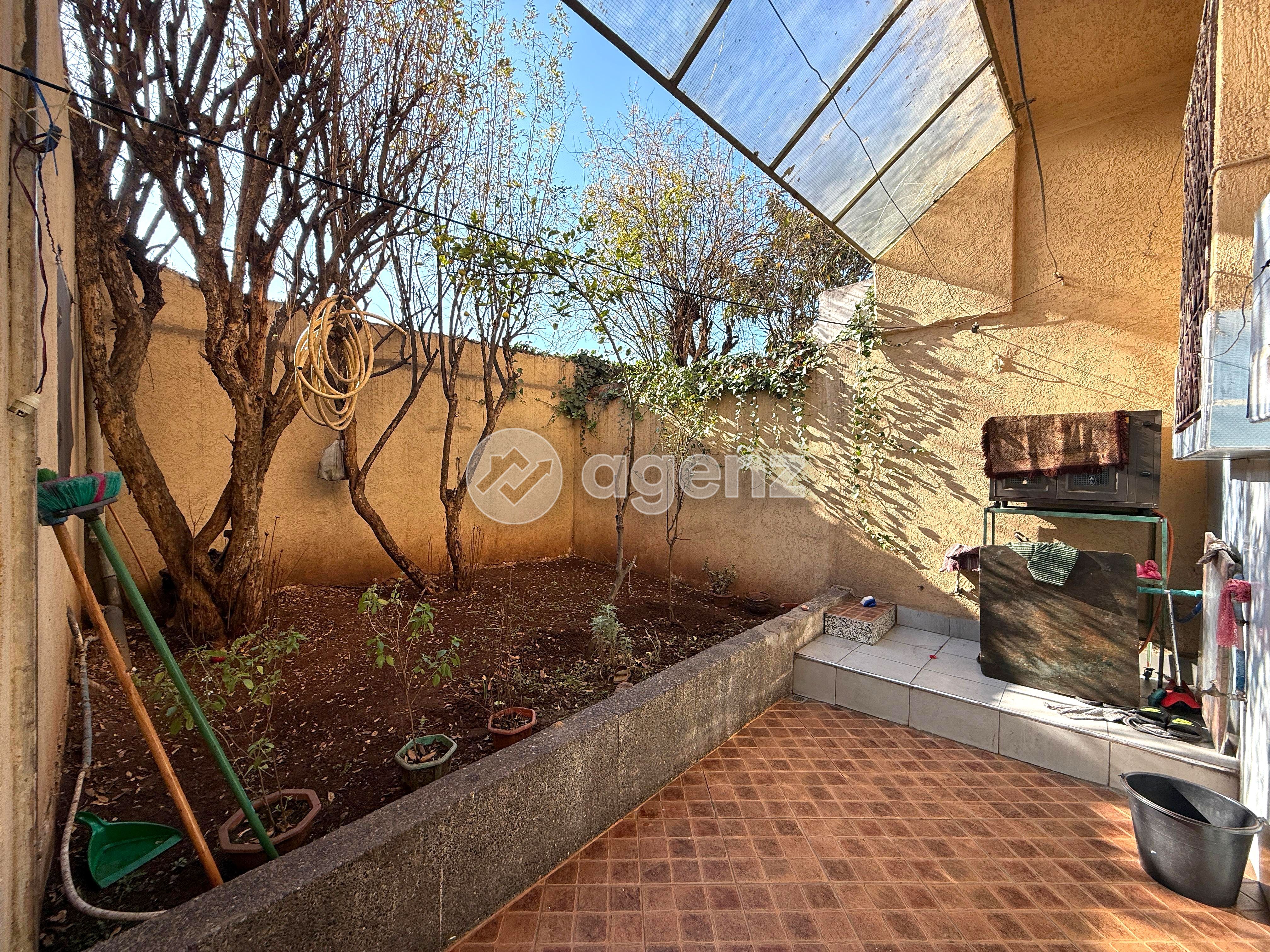 Villa à vendre à 2 Mars
