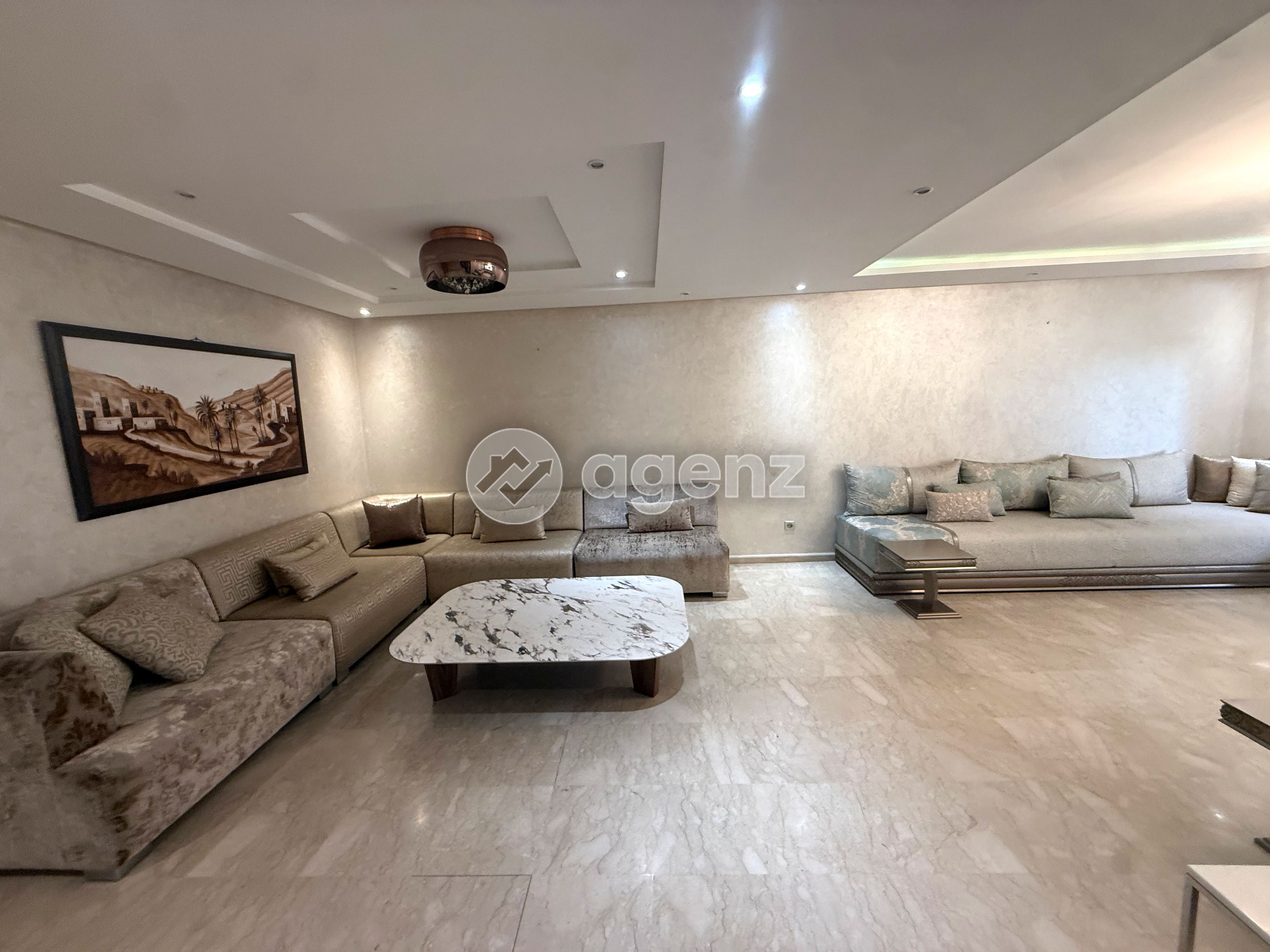 Appartement vide non meublé de 3 chambres à louer à Les Hôpitaux — 2