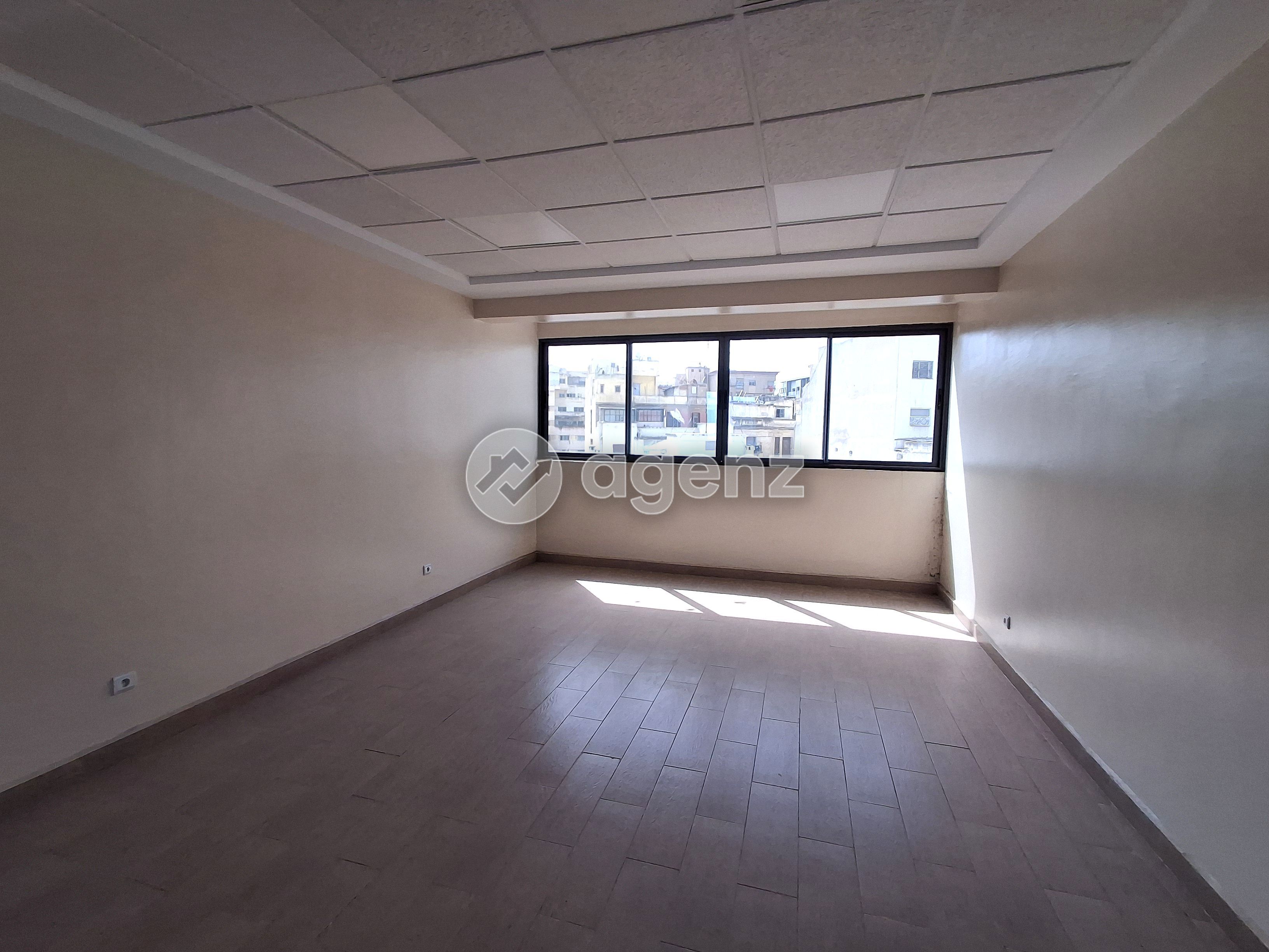 Bureau de 100 m² à Foncière - Casablanca — 2