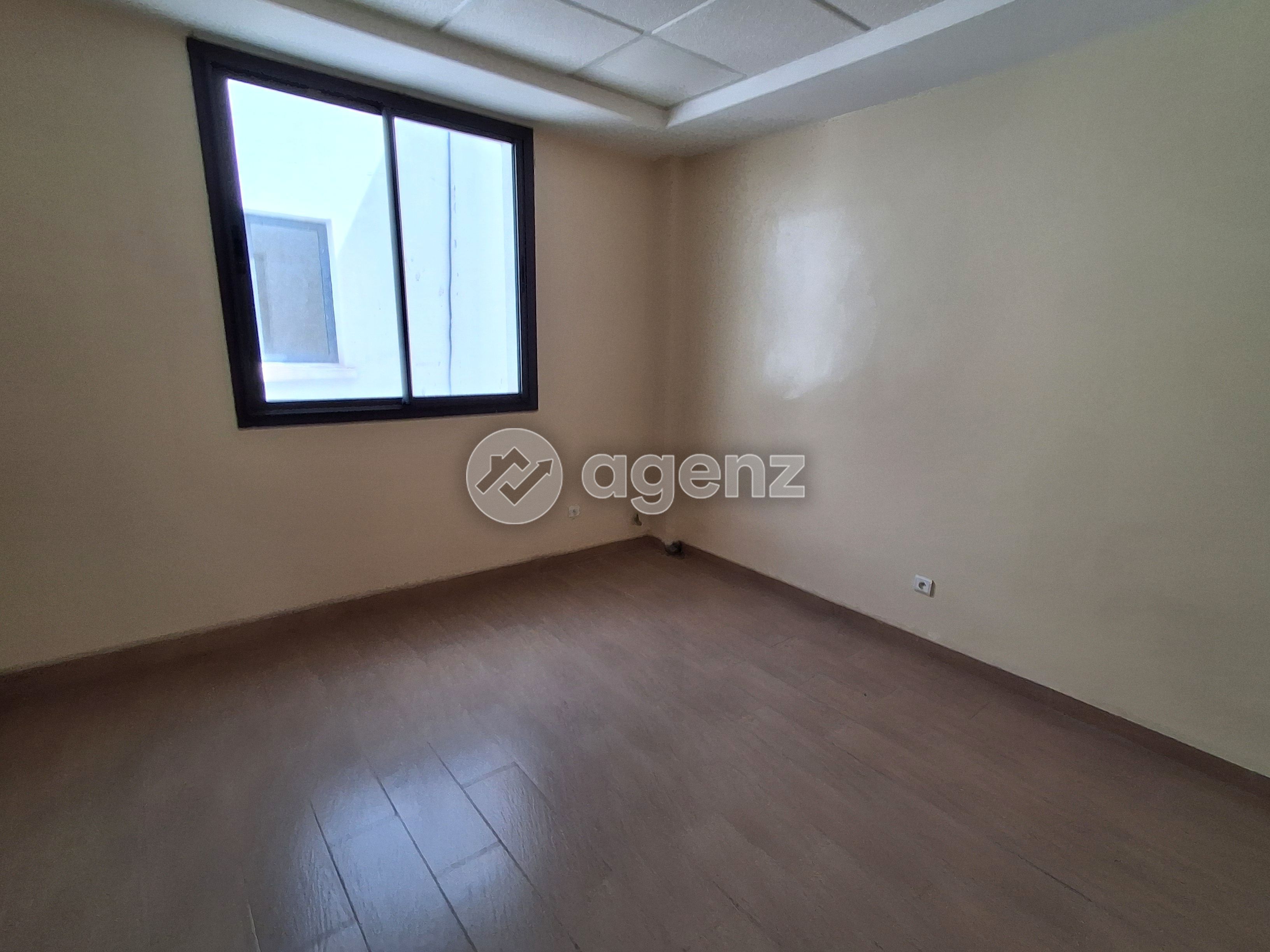 Bureau de 100 m² à Foncière - Casablanca — 3