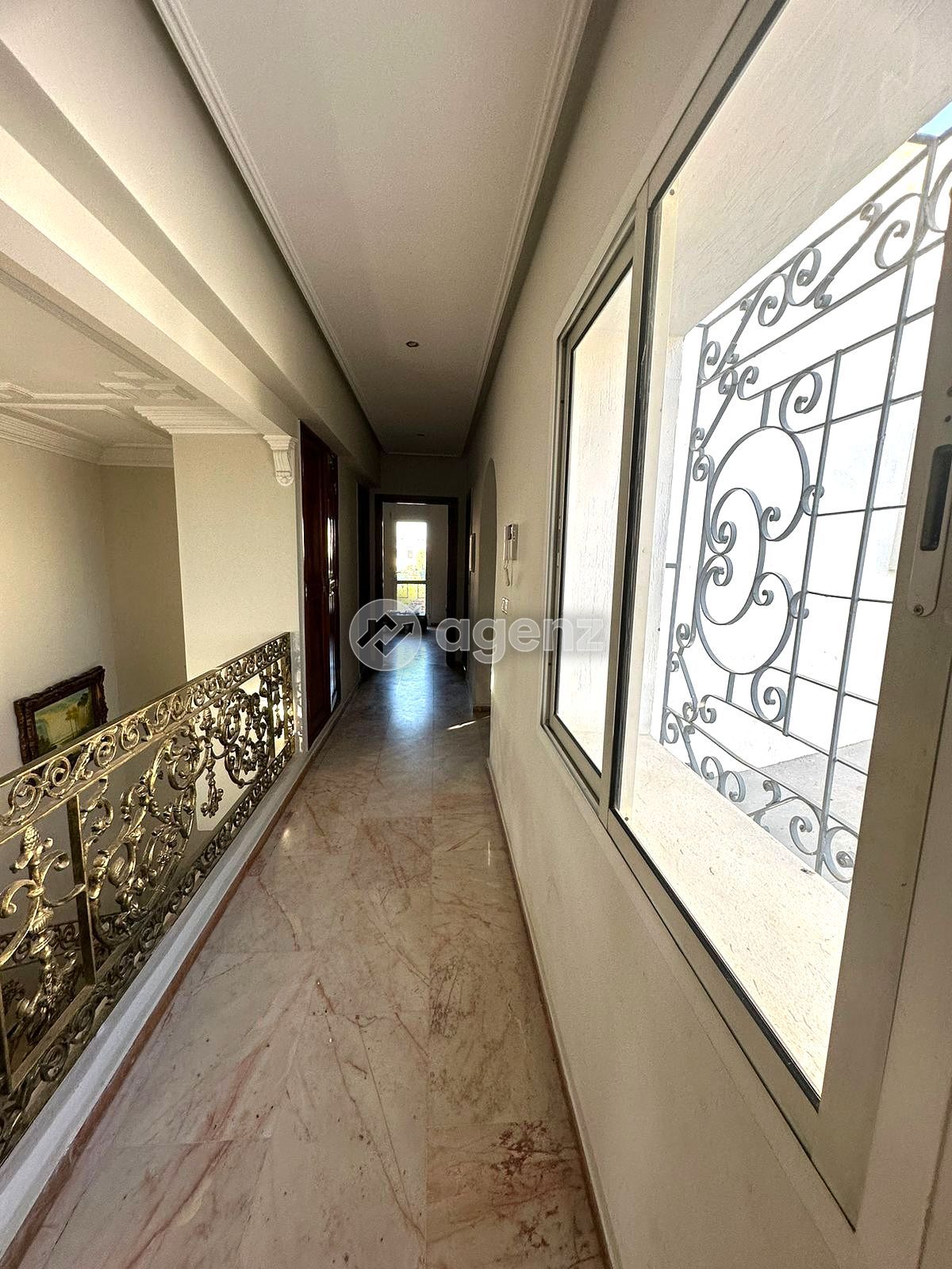 Villa à louer à Hay Riad — 4