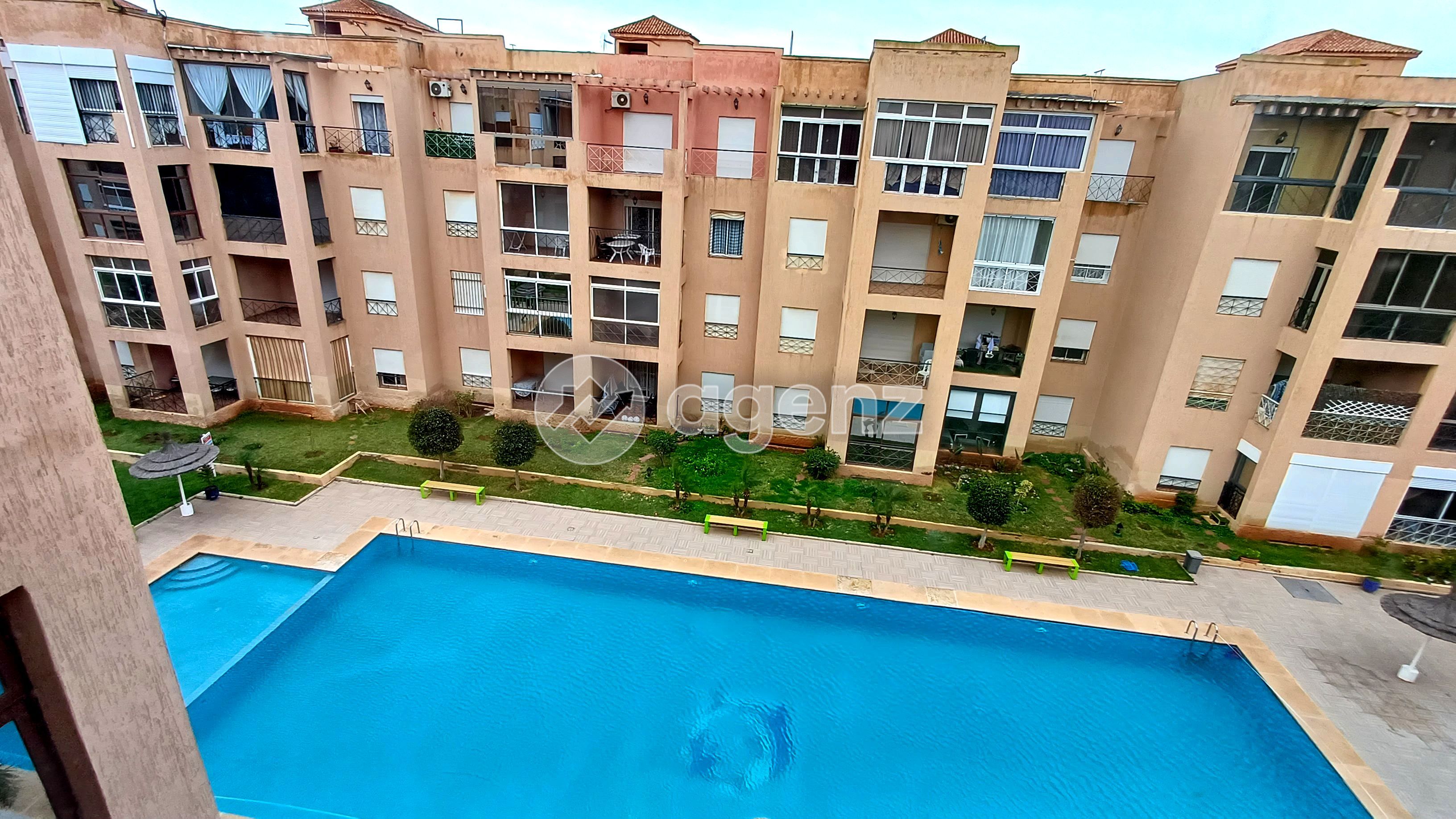 PROFITER D’UN APPARTEMENT LUMINEUX AVEC VUE DÉGAGÉE