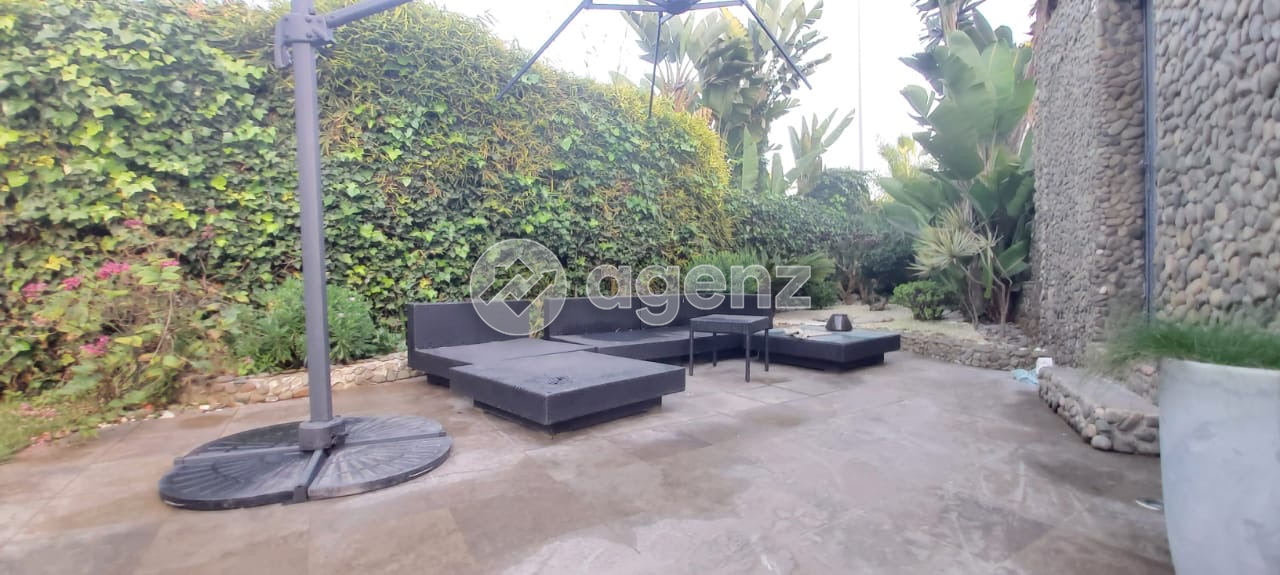 Splendide Villa de 4 chambres à louer à Ain Diab Extension — 3