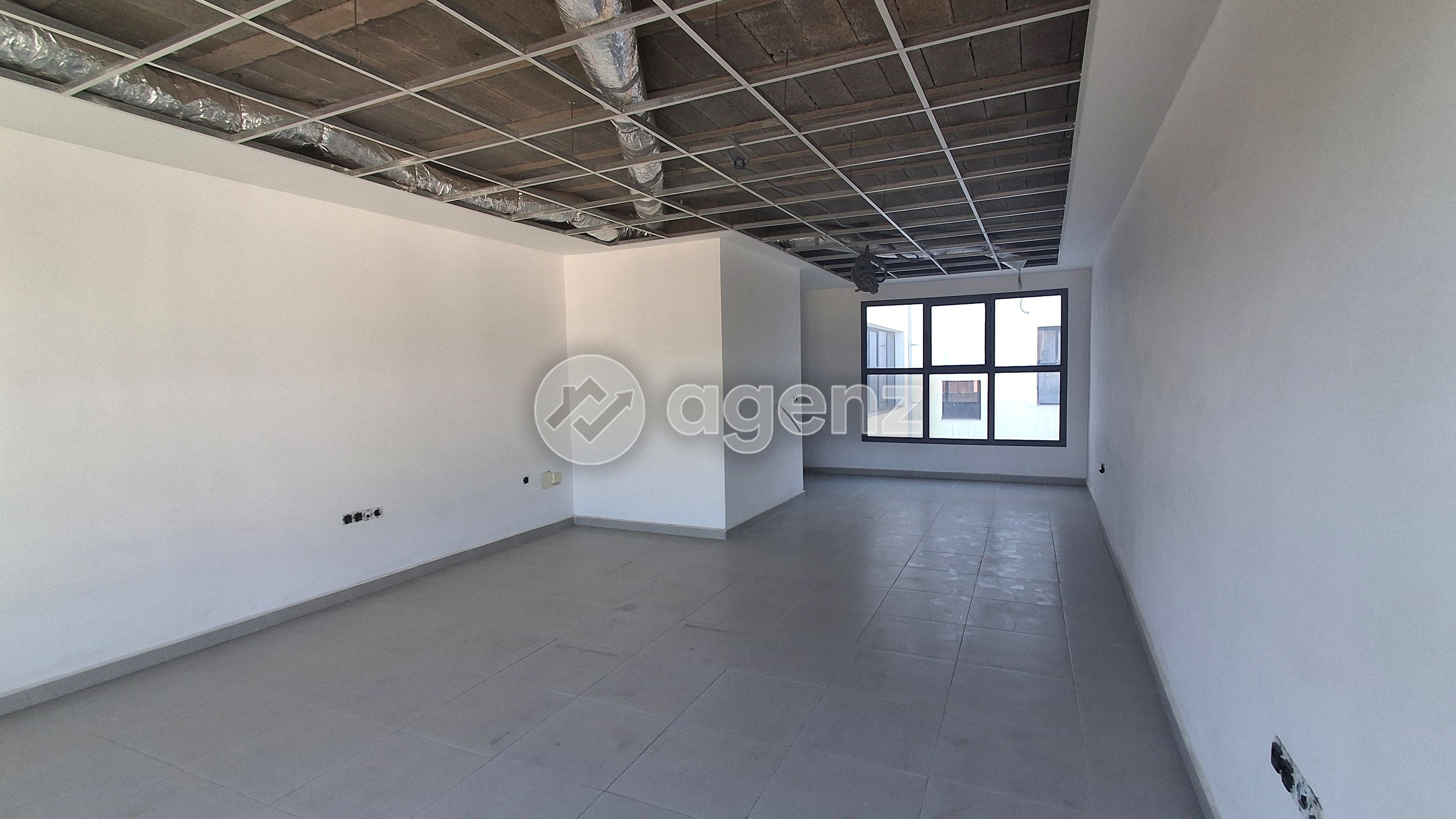 Bureau de 49 m² à Zone Jaouhara - Casablanca — 2