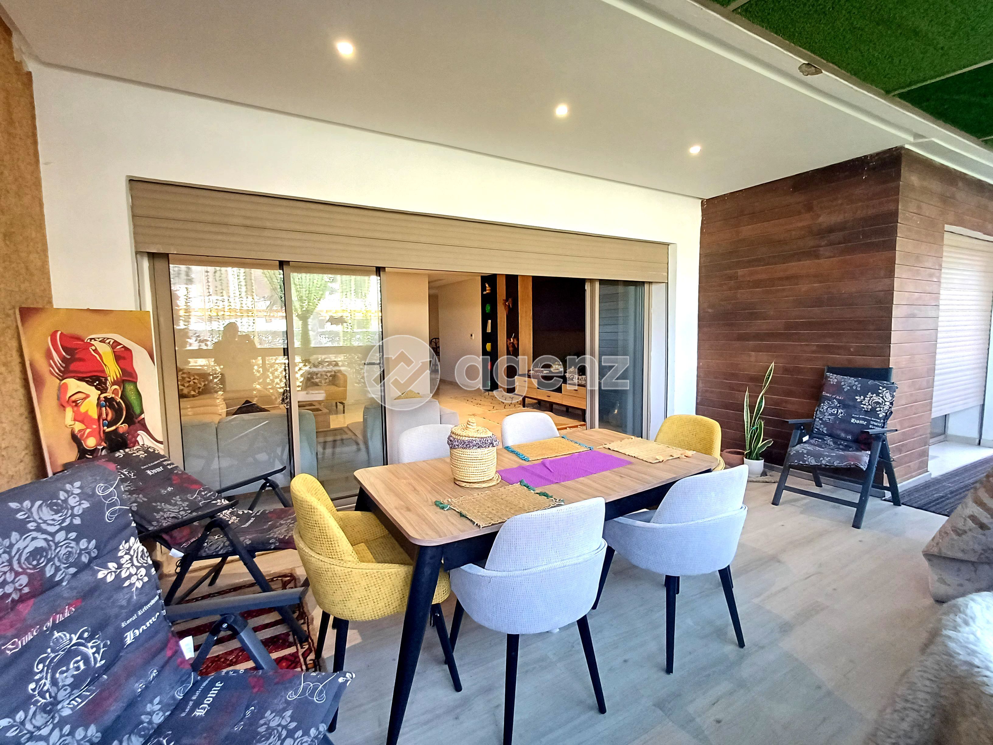 UN APPARTEMENT BIEN AGENCÉ ET FACILE À VIVRE — 4