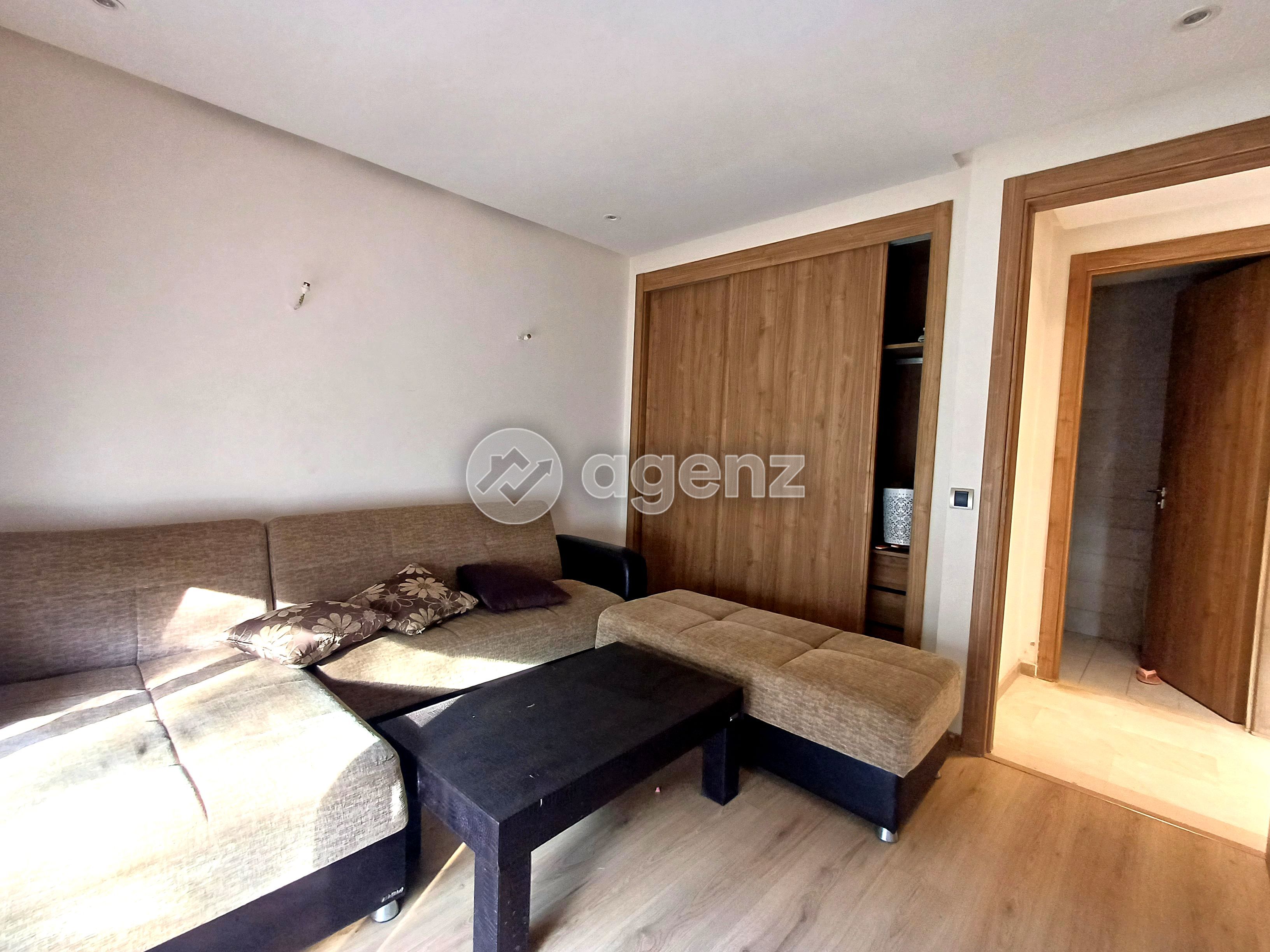 UN APPARTEMENT BIEN AGENCÉ ET FACILE À VIVRE — 5