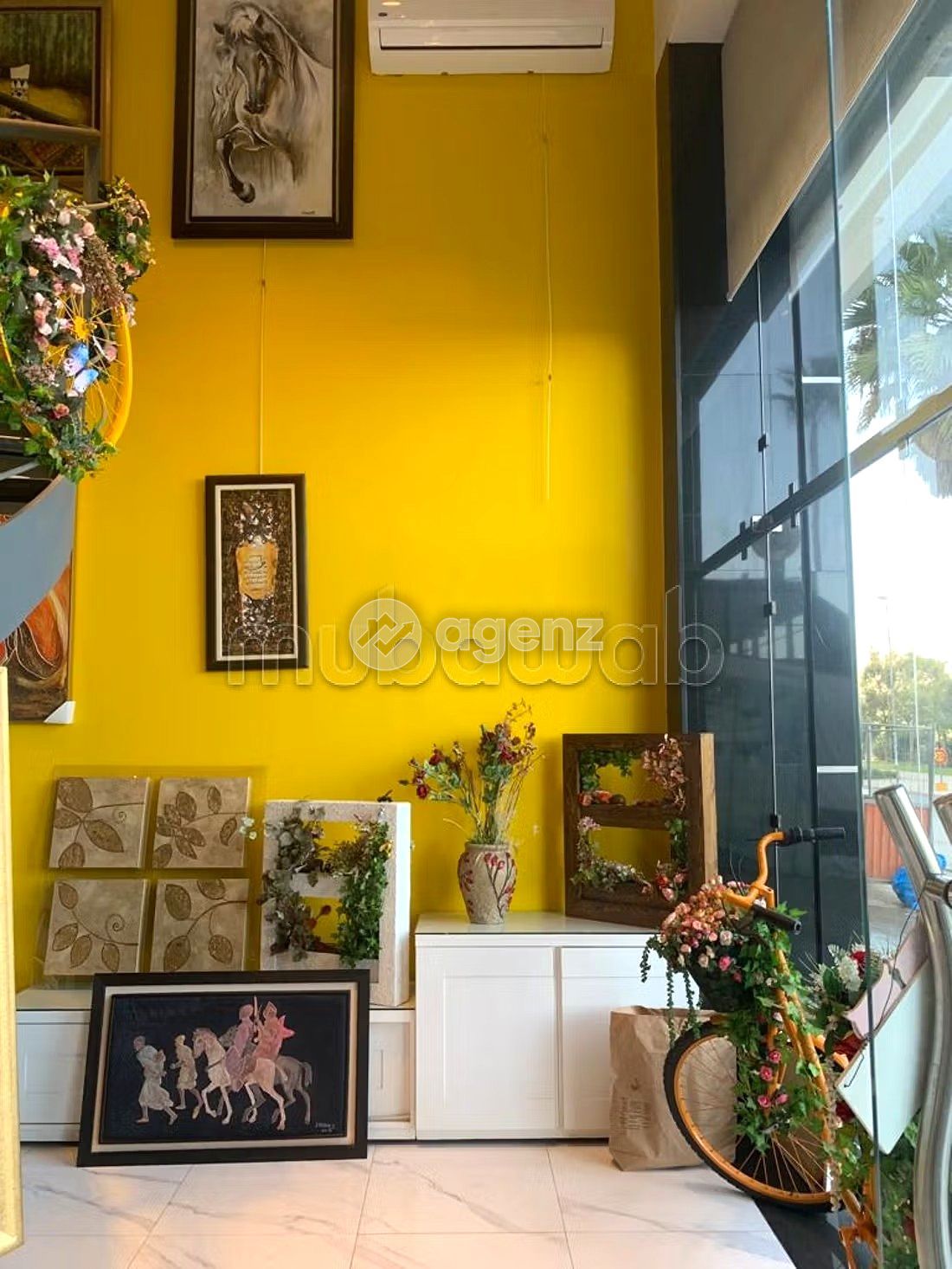 Magasin commercial à vendre IbnTachfine 
Casablanca — 4