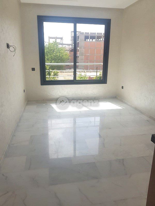 Appartement à louer à Les Hôpitaux — 2