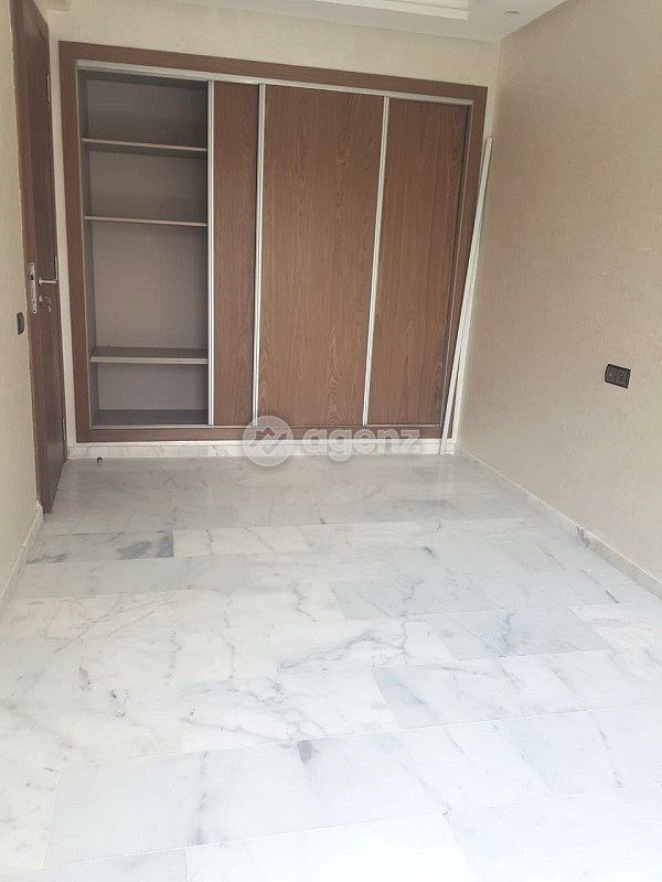 Appartement à louer à Les Hôpitaux — 4