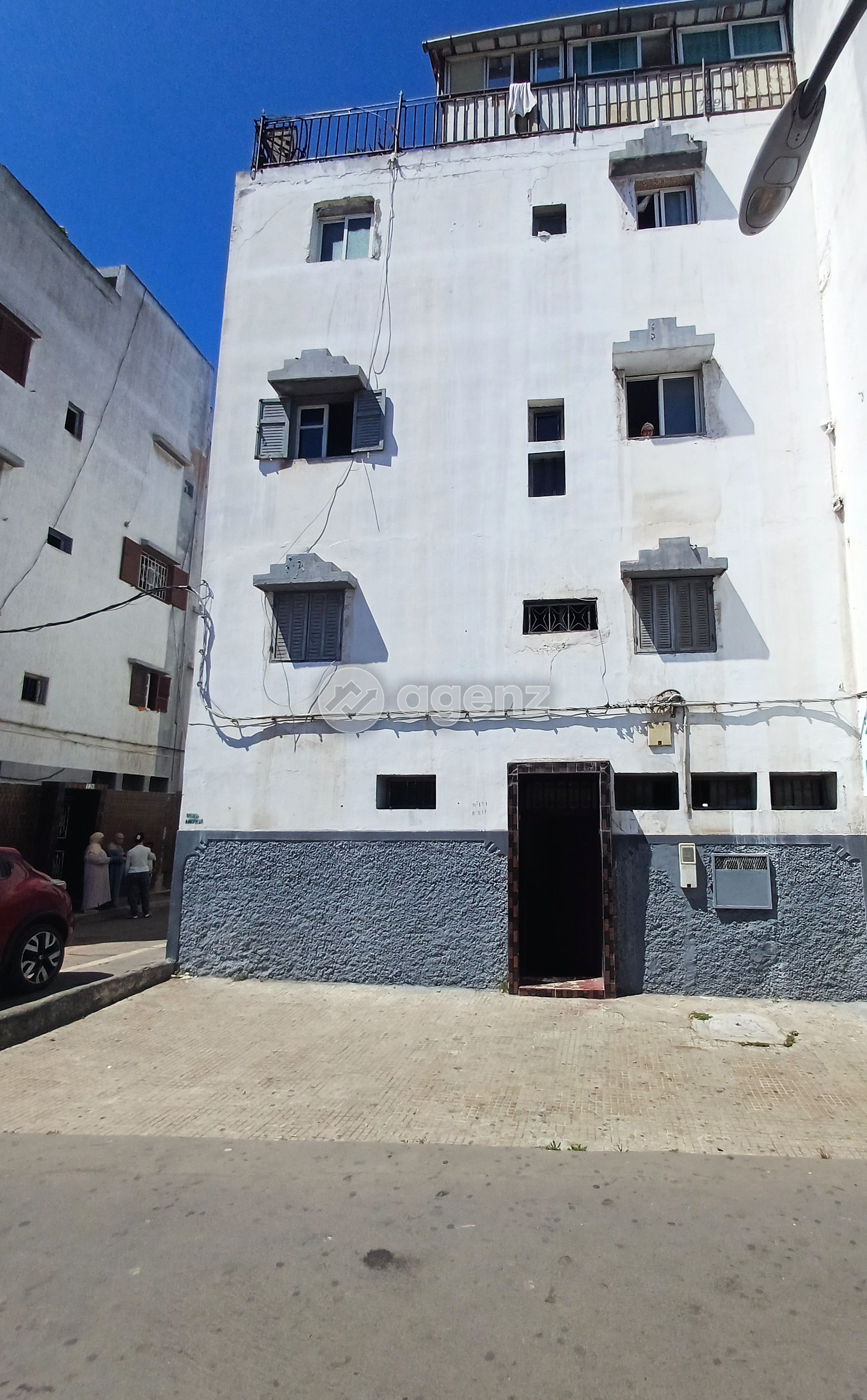 Immeuble de 66 m² à Hay Hassani - Casablanca — 2
