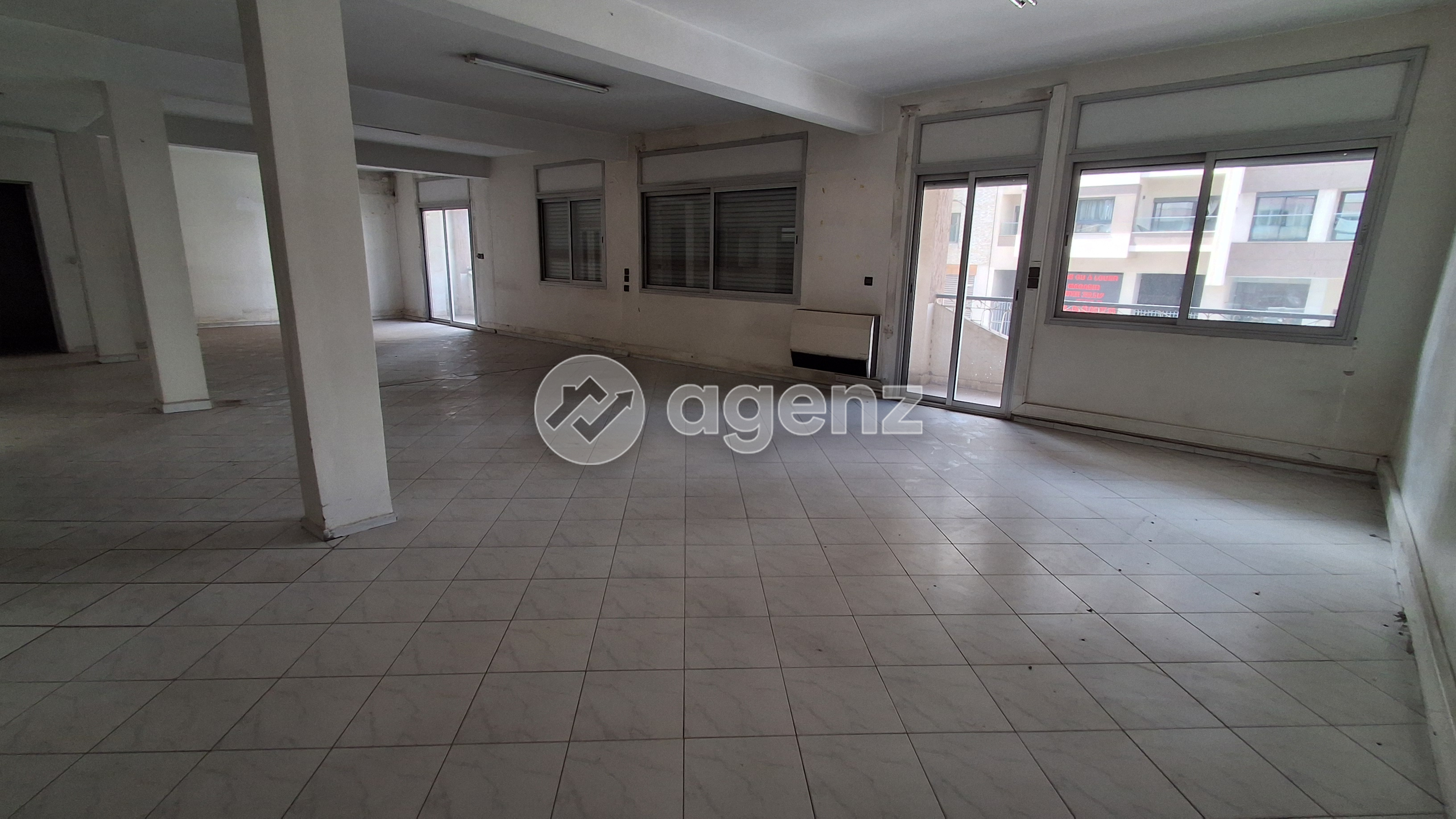 Appartement spacieux à usage professionnel — 5