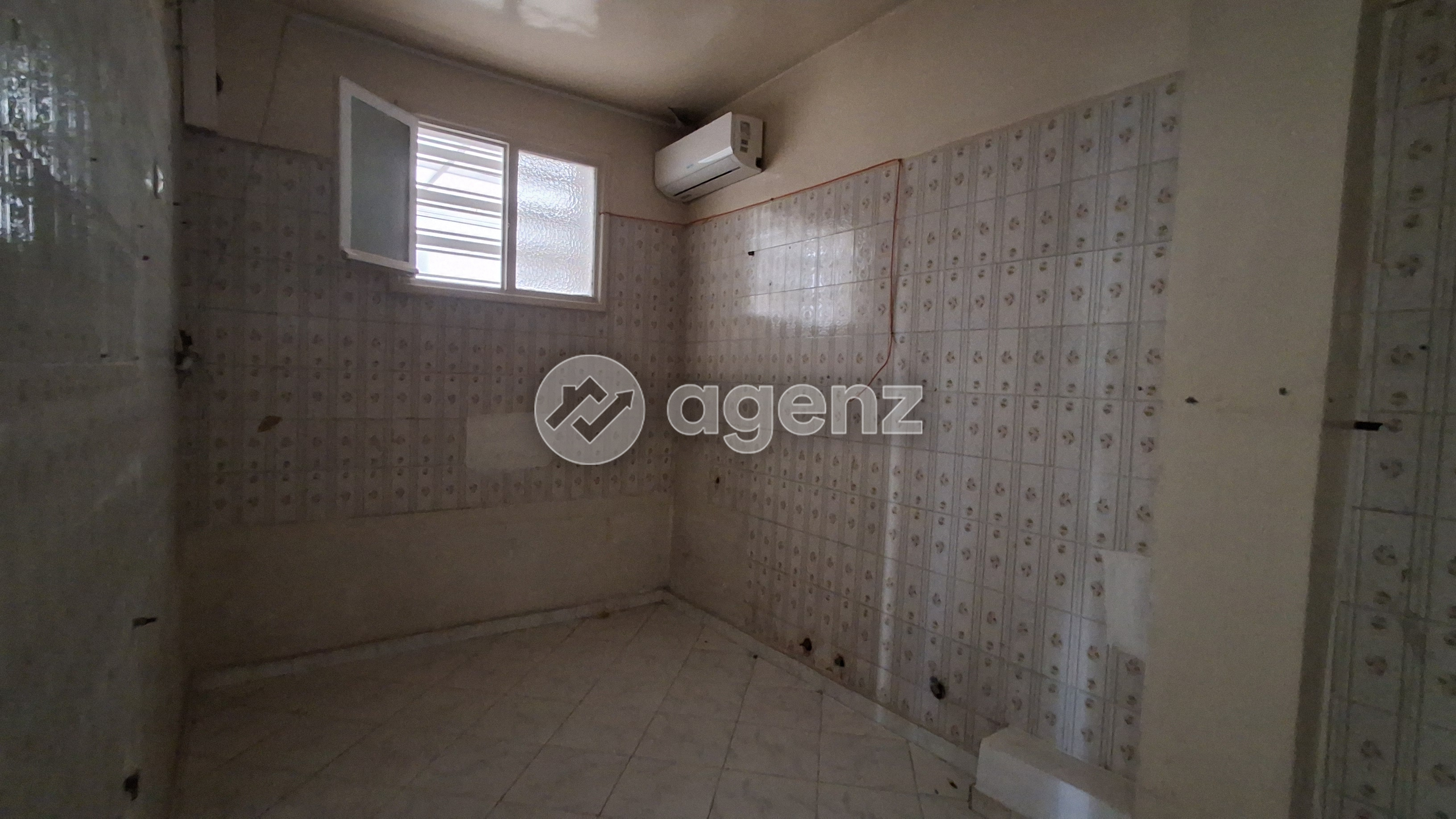 Appartement spacieux à usage professionnel — 2
