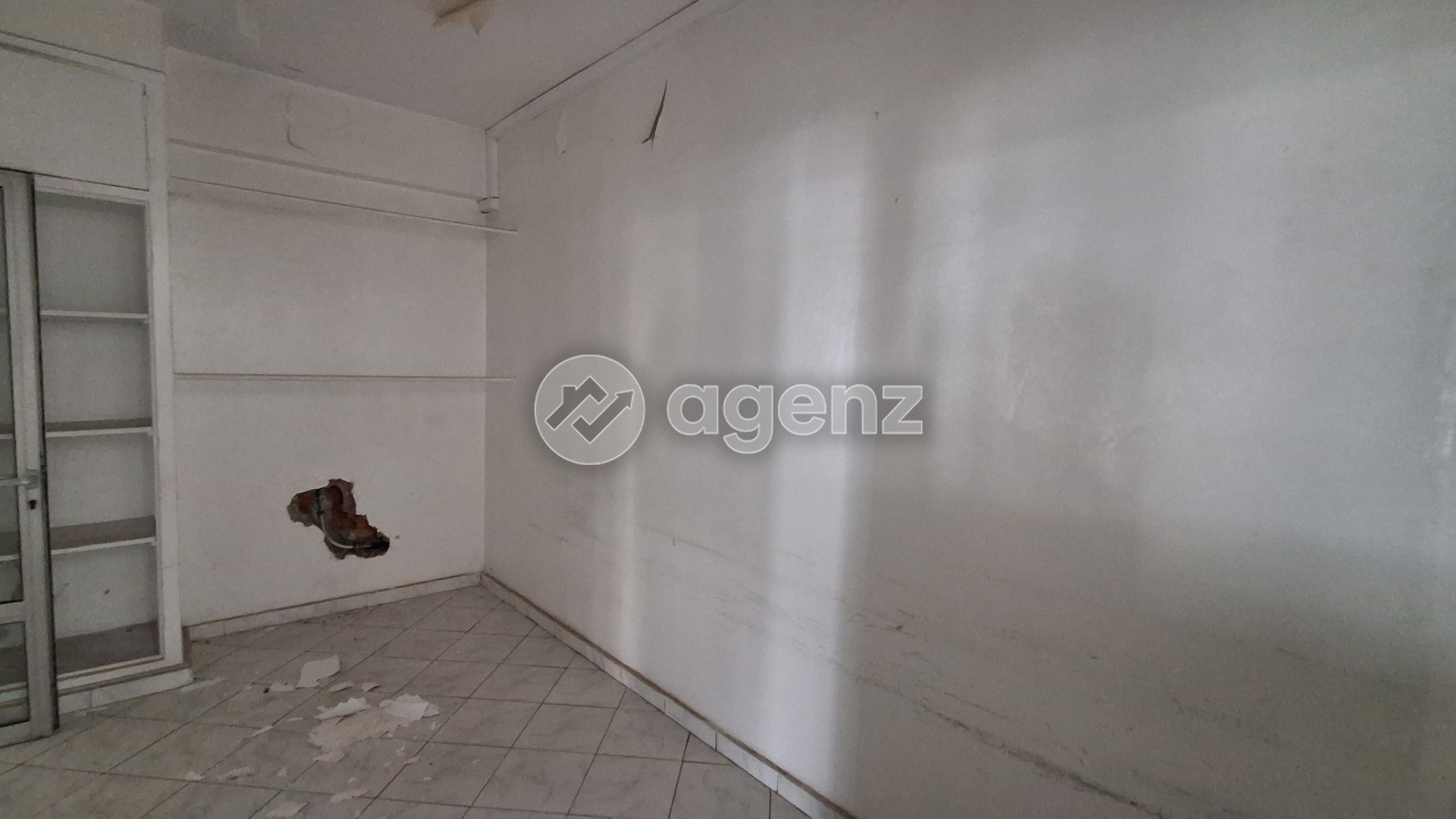 Appartement spacieux à usage professionnel — 4