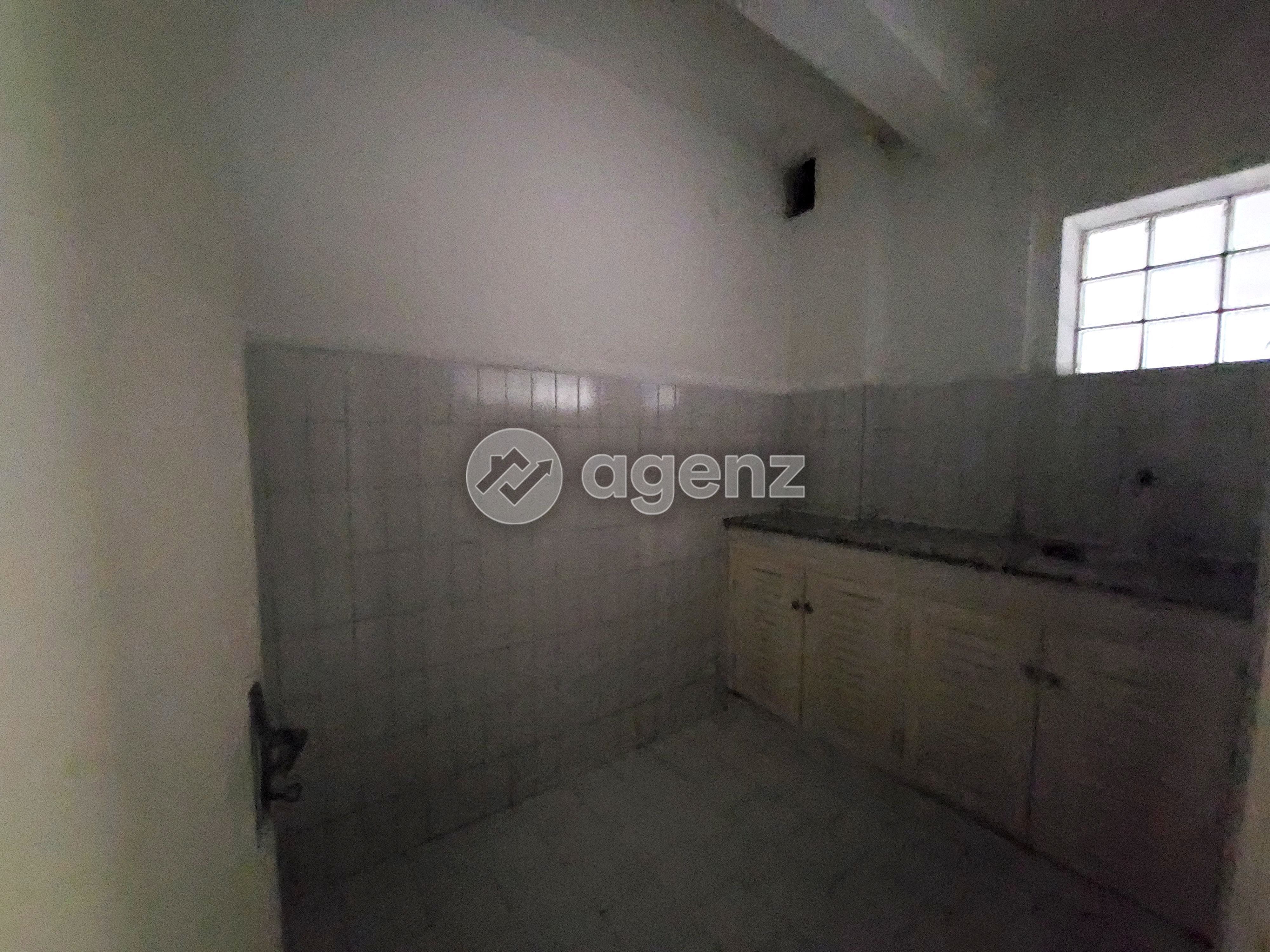 INVESTISSEZ DANS UN QUARTIER VIVANT ET RECHERCHÉ SUR EL FIDA — 3