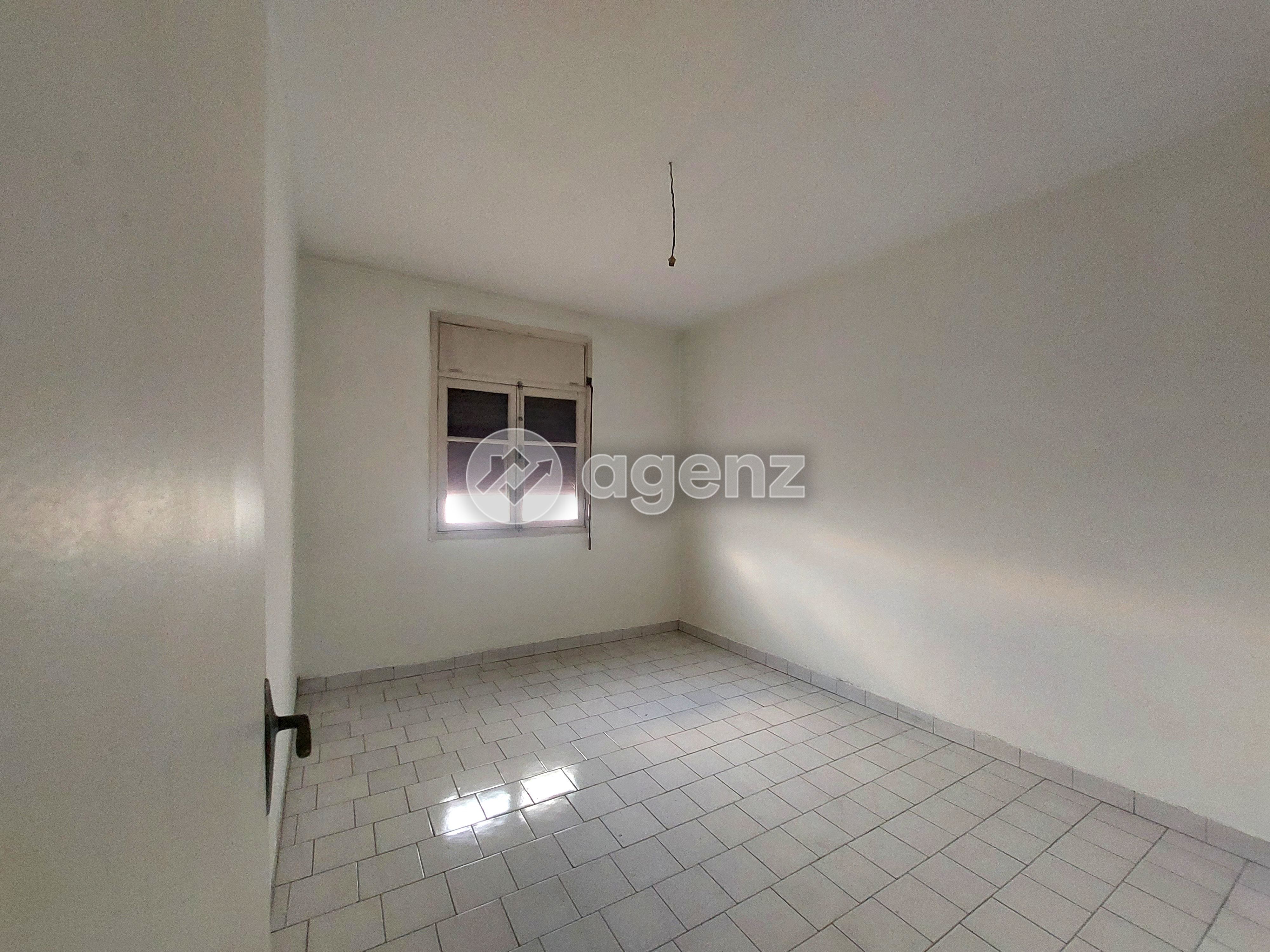 INVESTISSEZ DANS UN QUARTIER VIVANT ET RECHERCHÉ SUR EL FIDA — 2