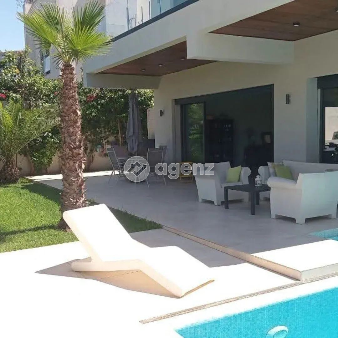 Prestigieux Villa de 4 chambres à vendre à Nawrass  — 3