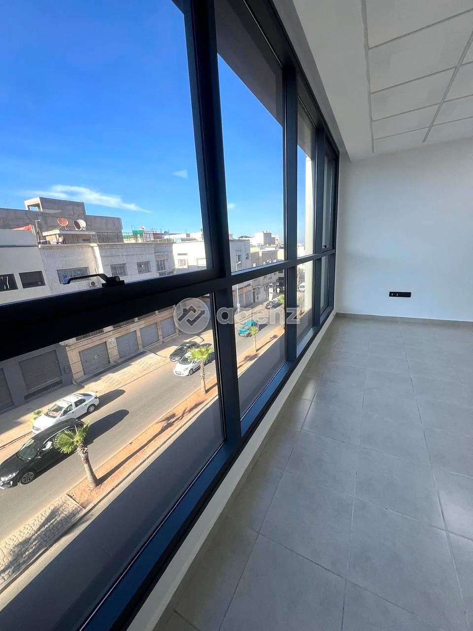 Magnifique Plateau bureau Proche HCK à vendre — 3