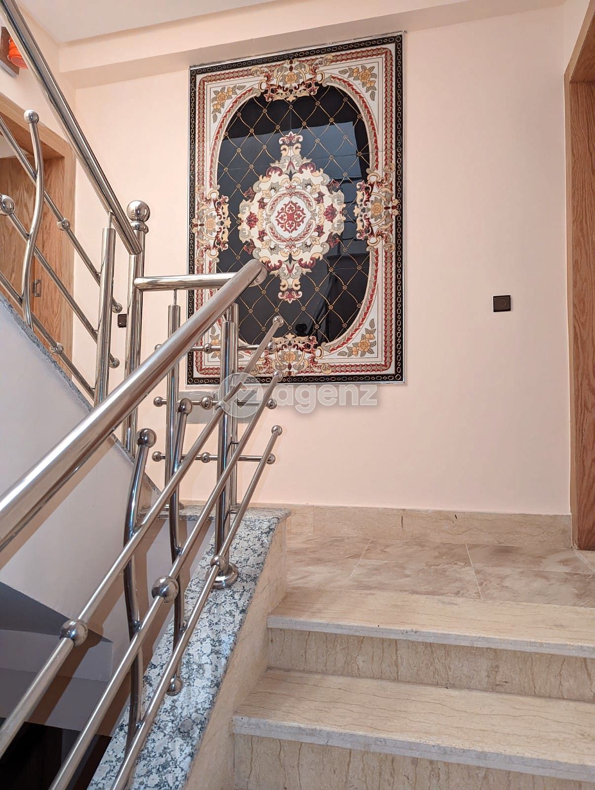 Splendide Appart de 2 chambres  2 Façades à louer — 4