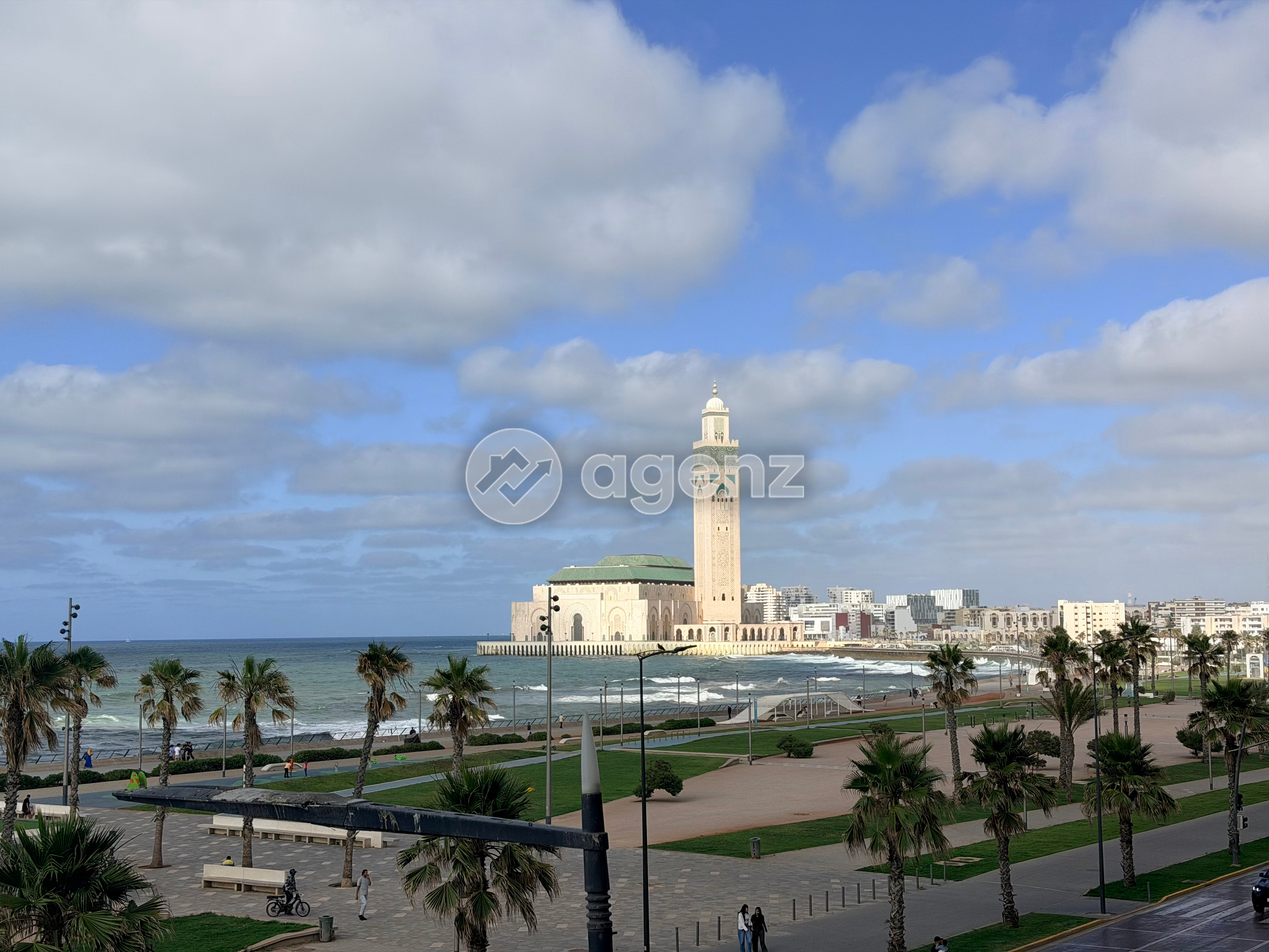 Prestigieux Appartement de 3 chambres à louer à Ain Diab Extension