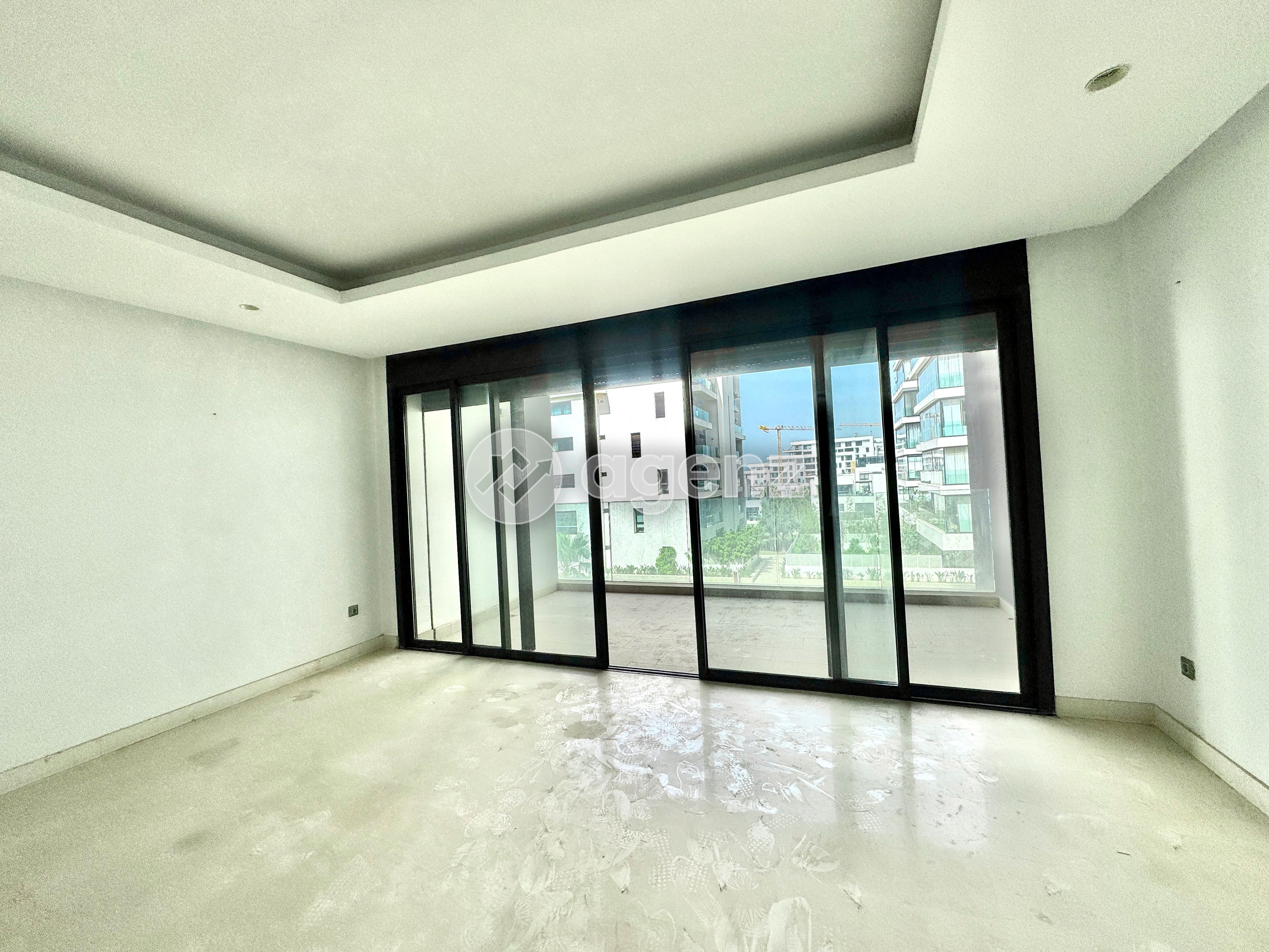 Splendide Appartement de 2 chambres à vendre à Ain Diab Extension — 3