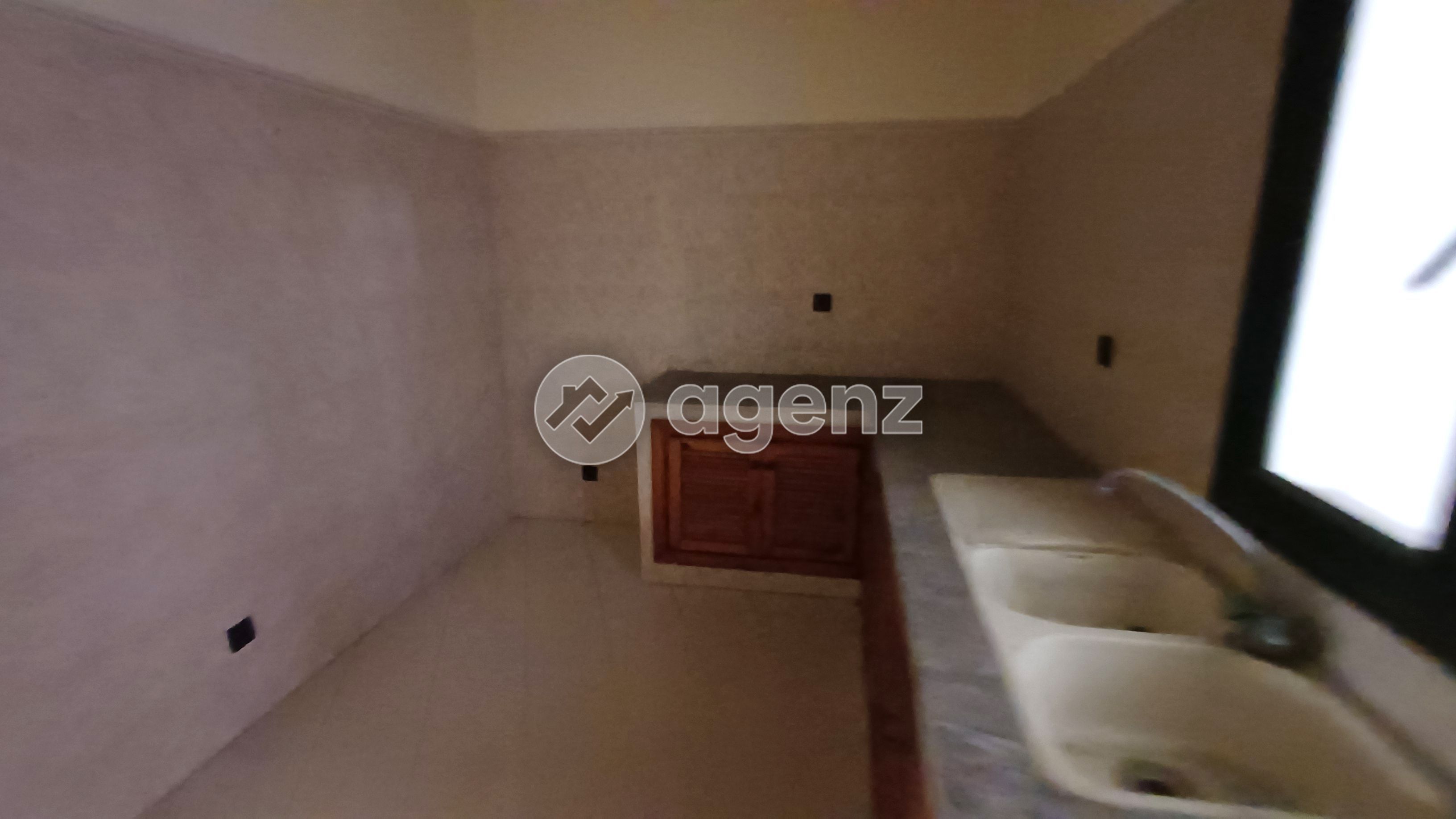 Charmant Appartement de 2 chambres à vendre à castilla — 4