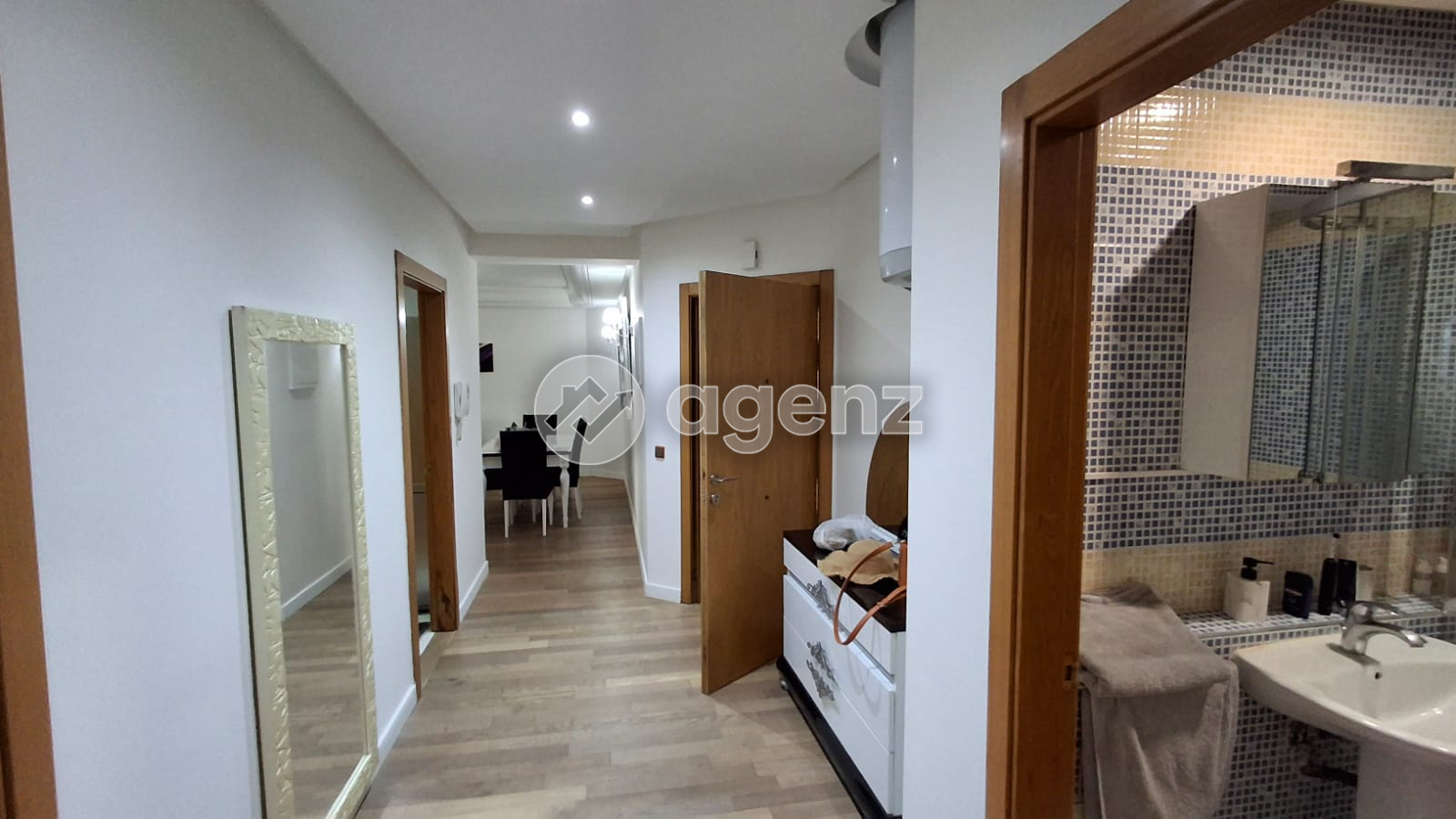 Splendide Appartement à vendre à Quartier de la plage — 2