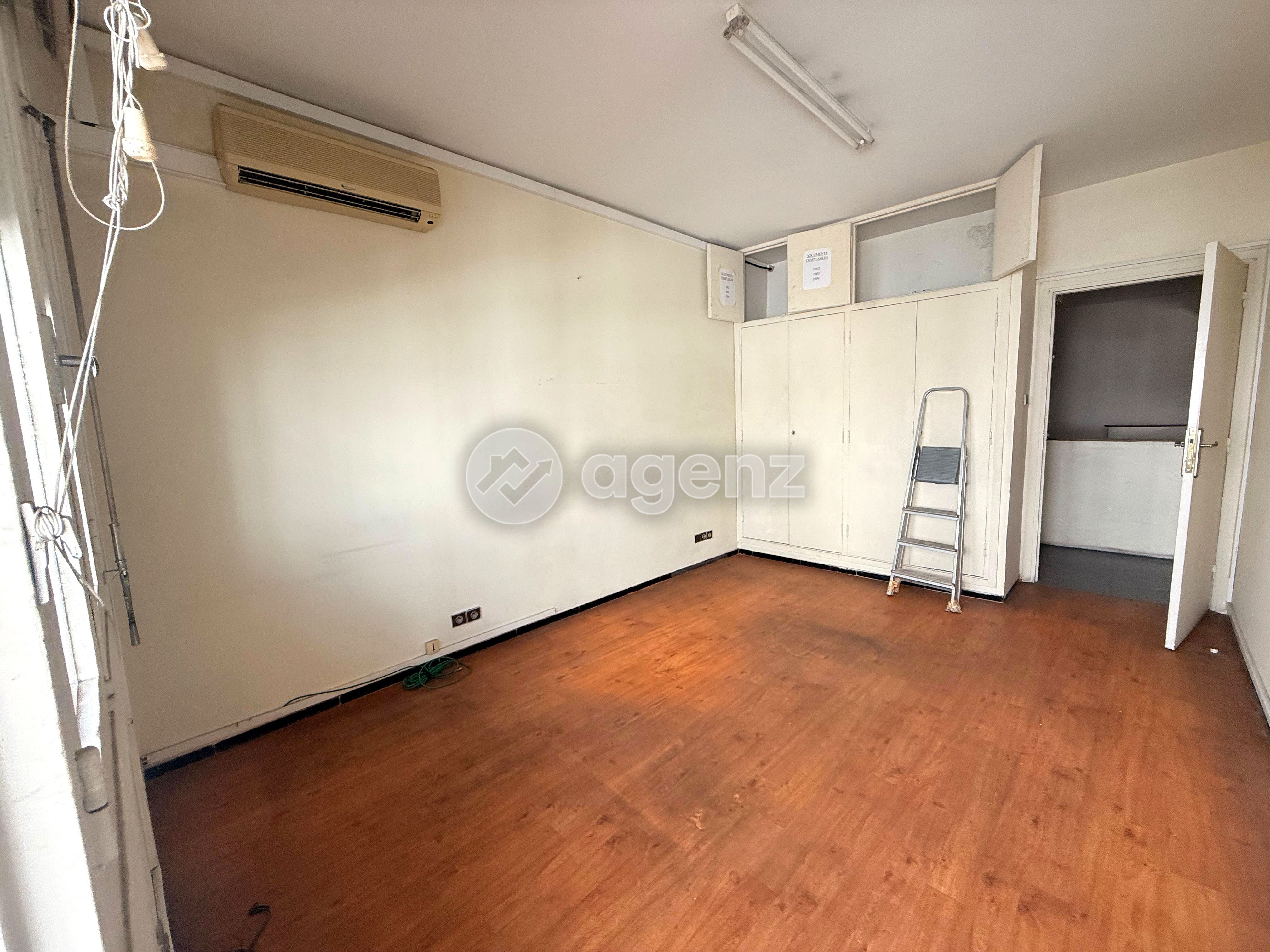  Bureau de 156 m² à Bir Anzarane - Casablanca — 5