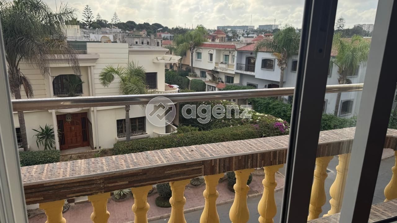 Appartement à louer à Franceville — 2