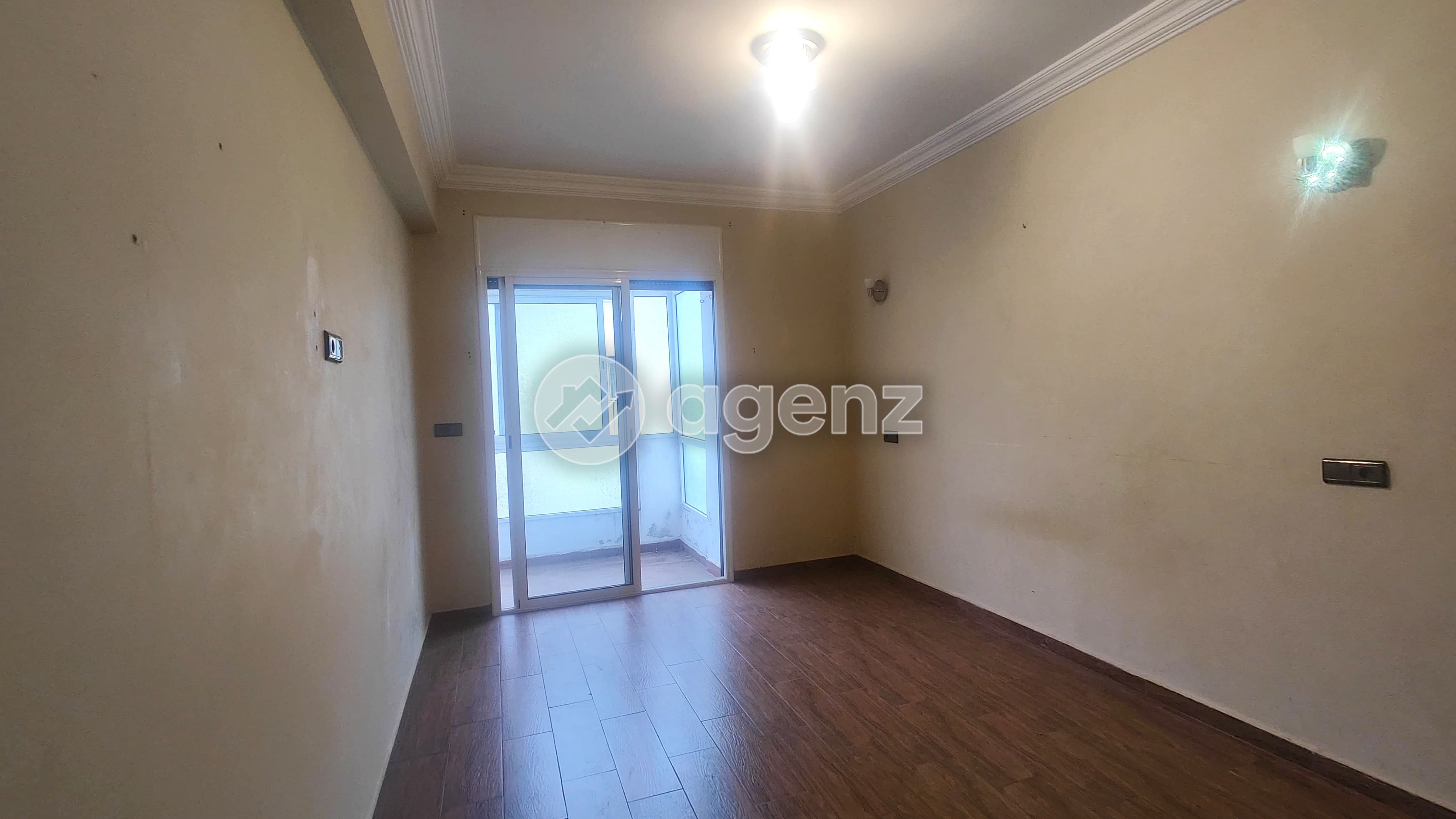 APPARTEMENT LUMINEUX AU CŒUR DU BD EMILE ZOLA — 2