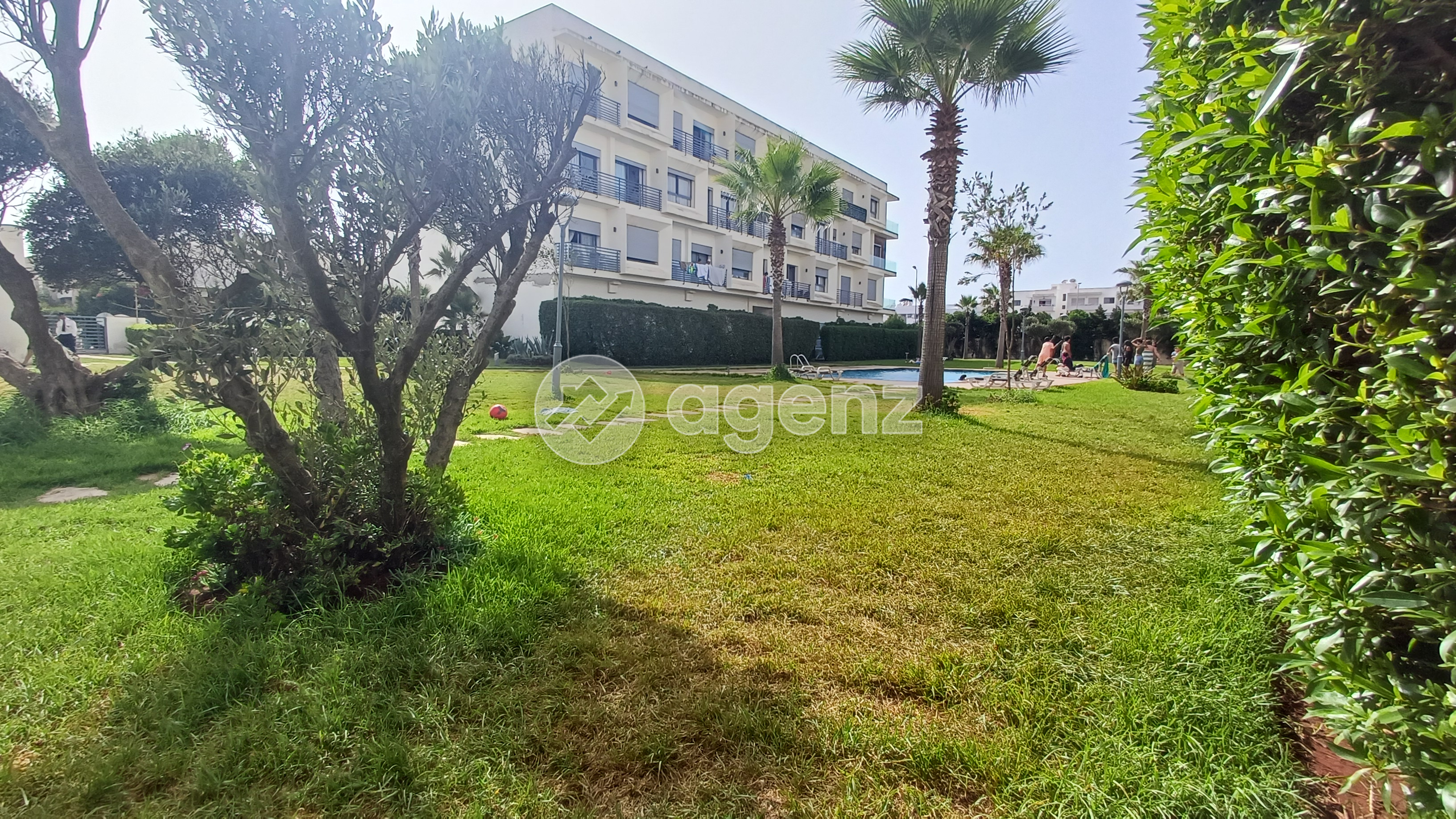 Appartement spacieux,résidence avec piscine - Tamaris — 2