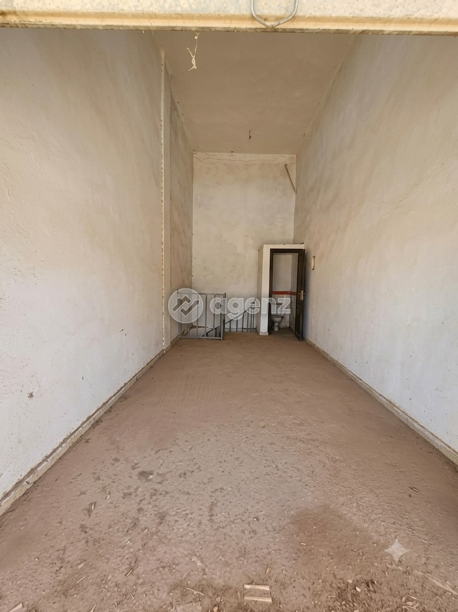 Local commercial à rénover– Hay Badr — 2