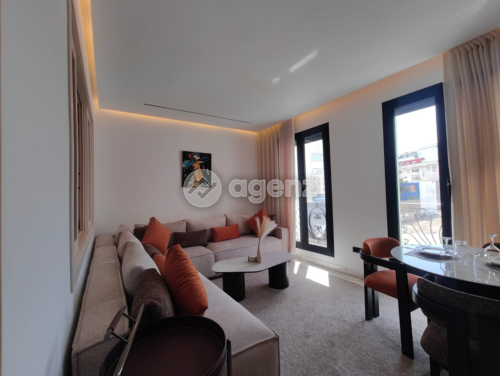 Vidéo de Studio haut standing - État neuf à Val Fleurie, Casablanca | Agenz