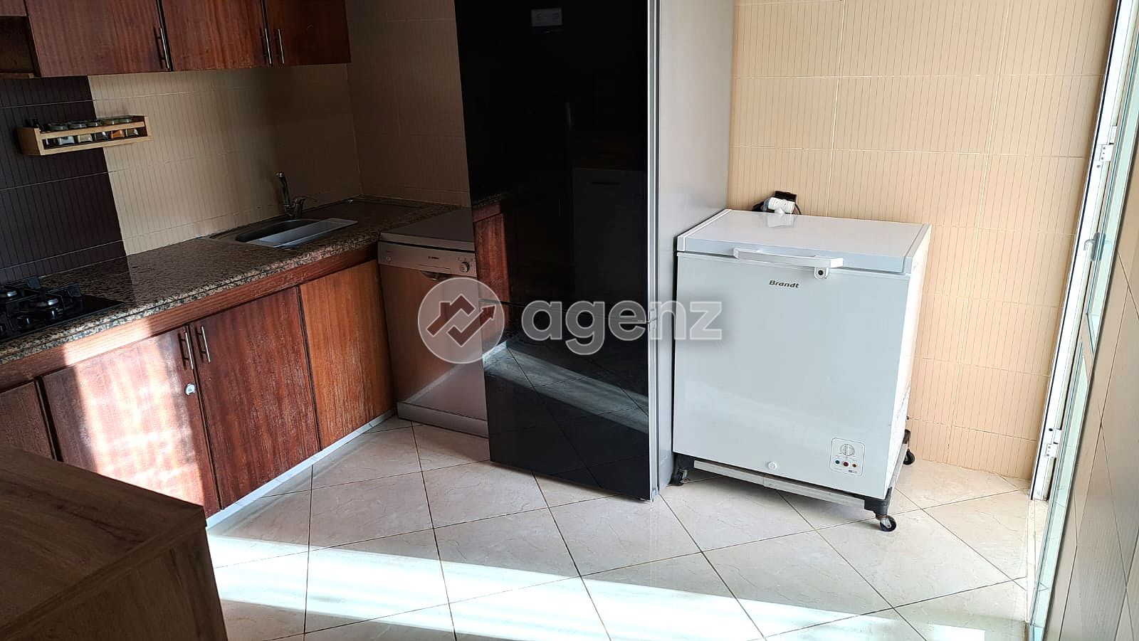 Splendide Appartement de 2 chambres à vendre à Maghreb Al Arabi — 3