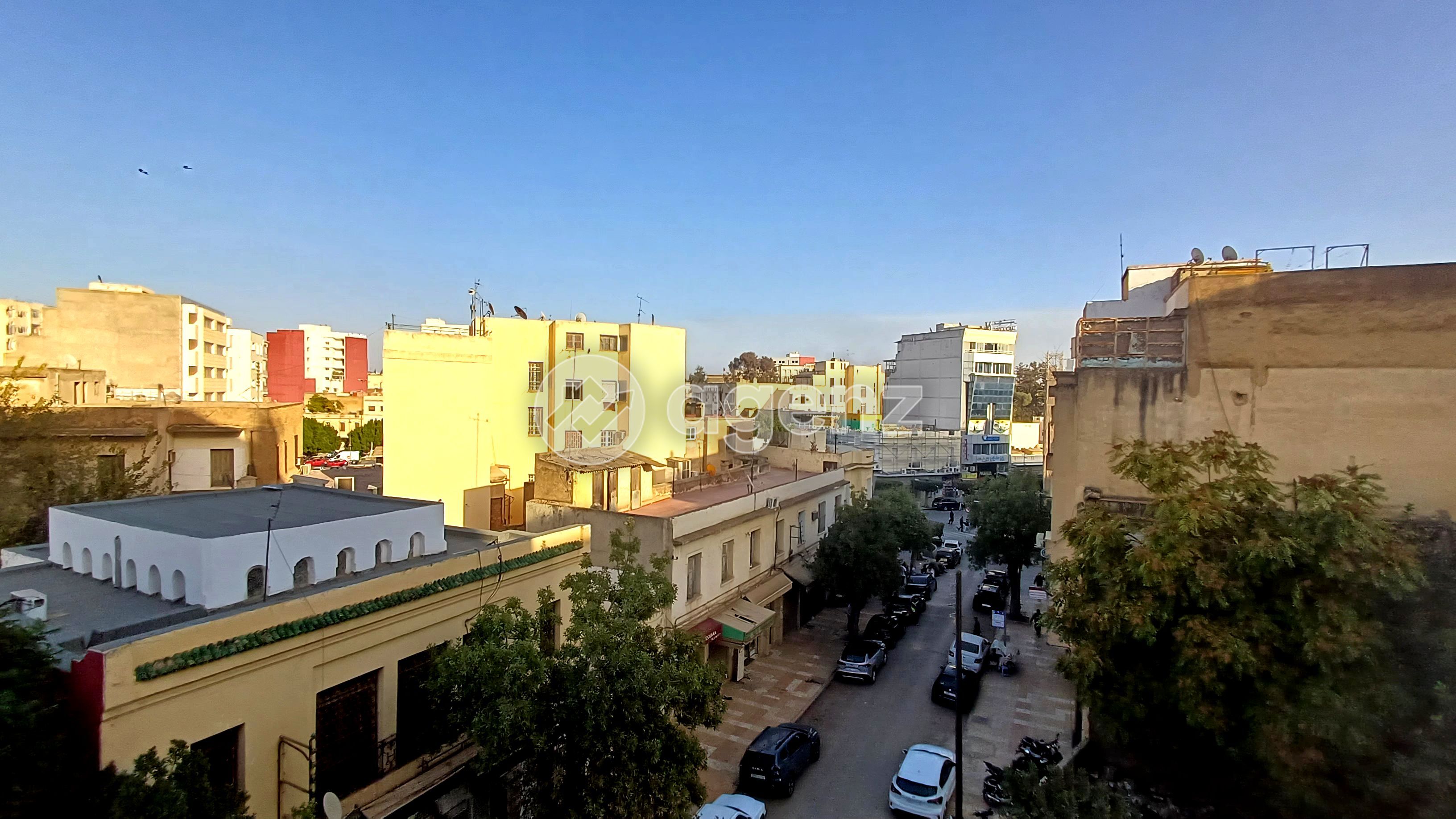 BUREAU SANS VIS-À-VIS, LUMINEUX ET BIEN SITUÉ – FÈS — 4