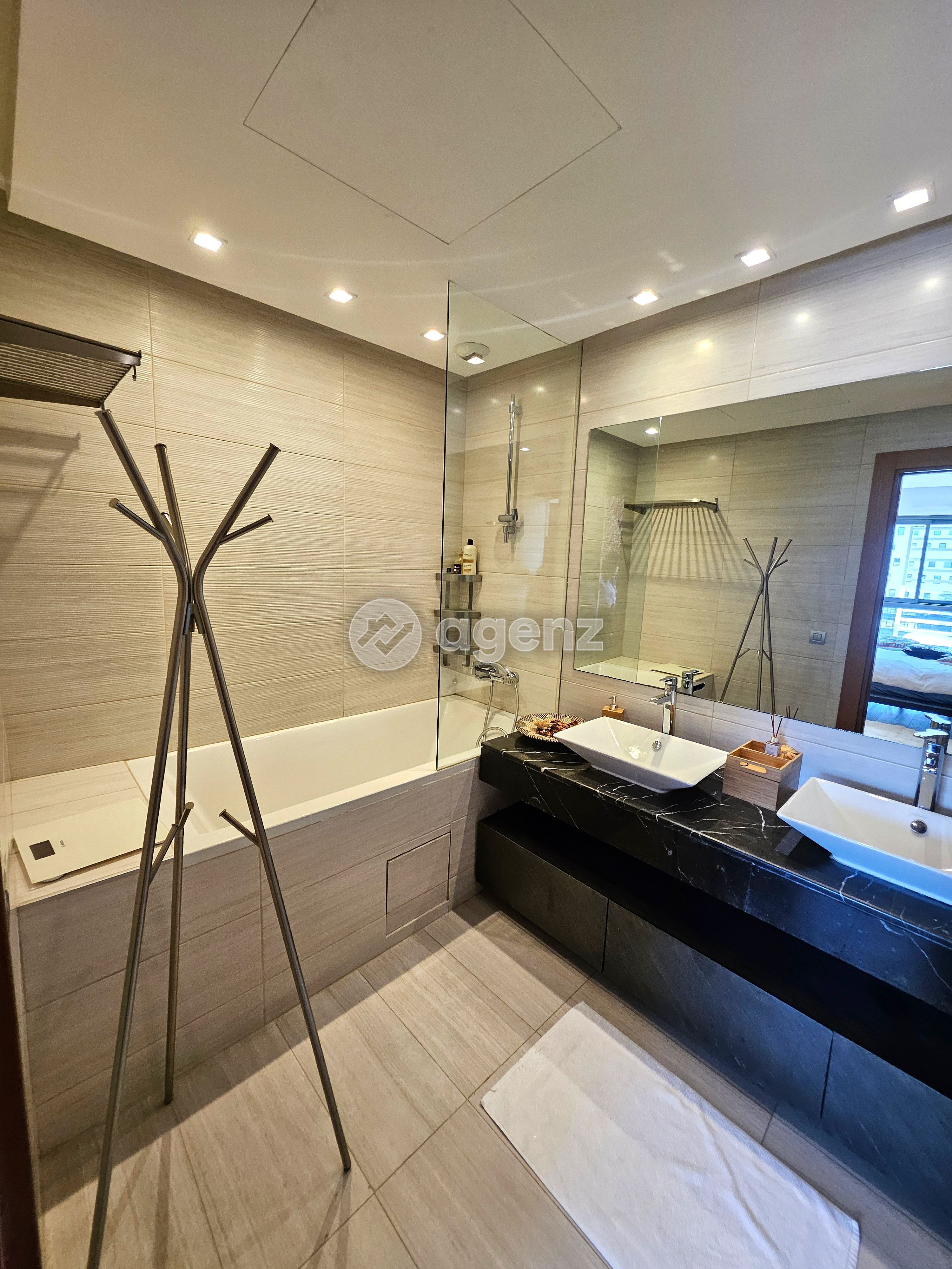 Magnifique Appartement de 2 chambres à louer aux Faubourgs d'anfa à CFC  — 4