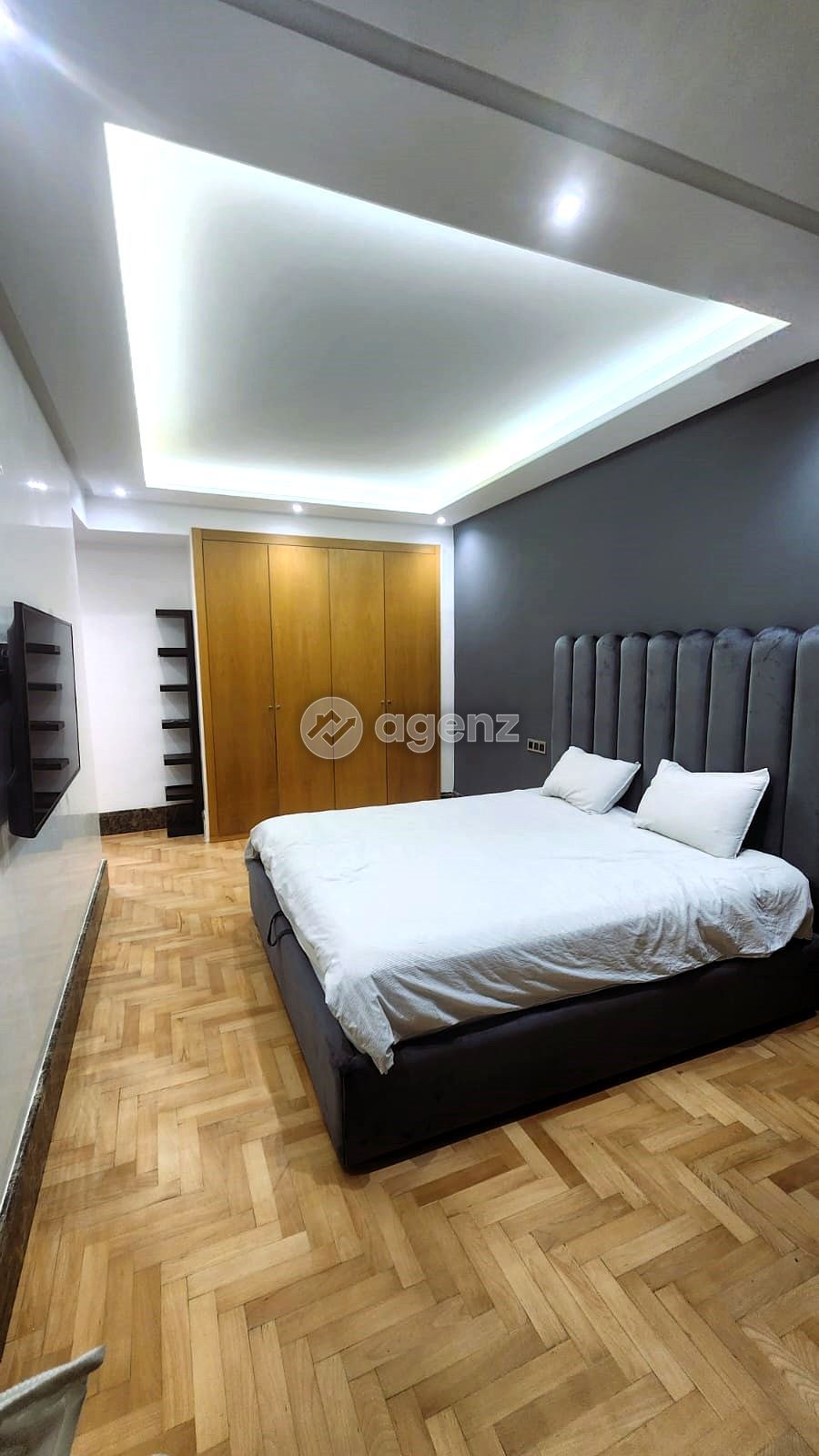 Prestigieux Appartement de 2 chambres Salon meublé à louer à Racine — 5