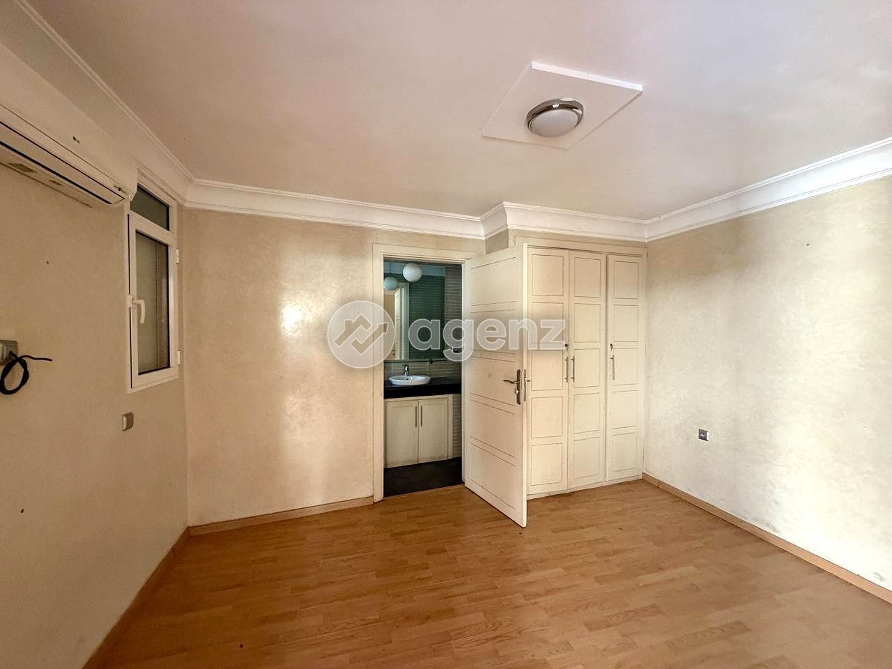 Villa 3 chambres 3 façades à vendre à Prestigia
 — 2