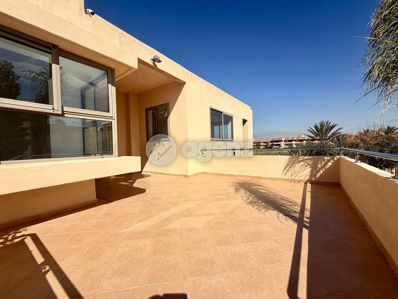 Villa 3 chambres 3 façades à vendre à Prestigia
 — 3