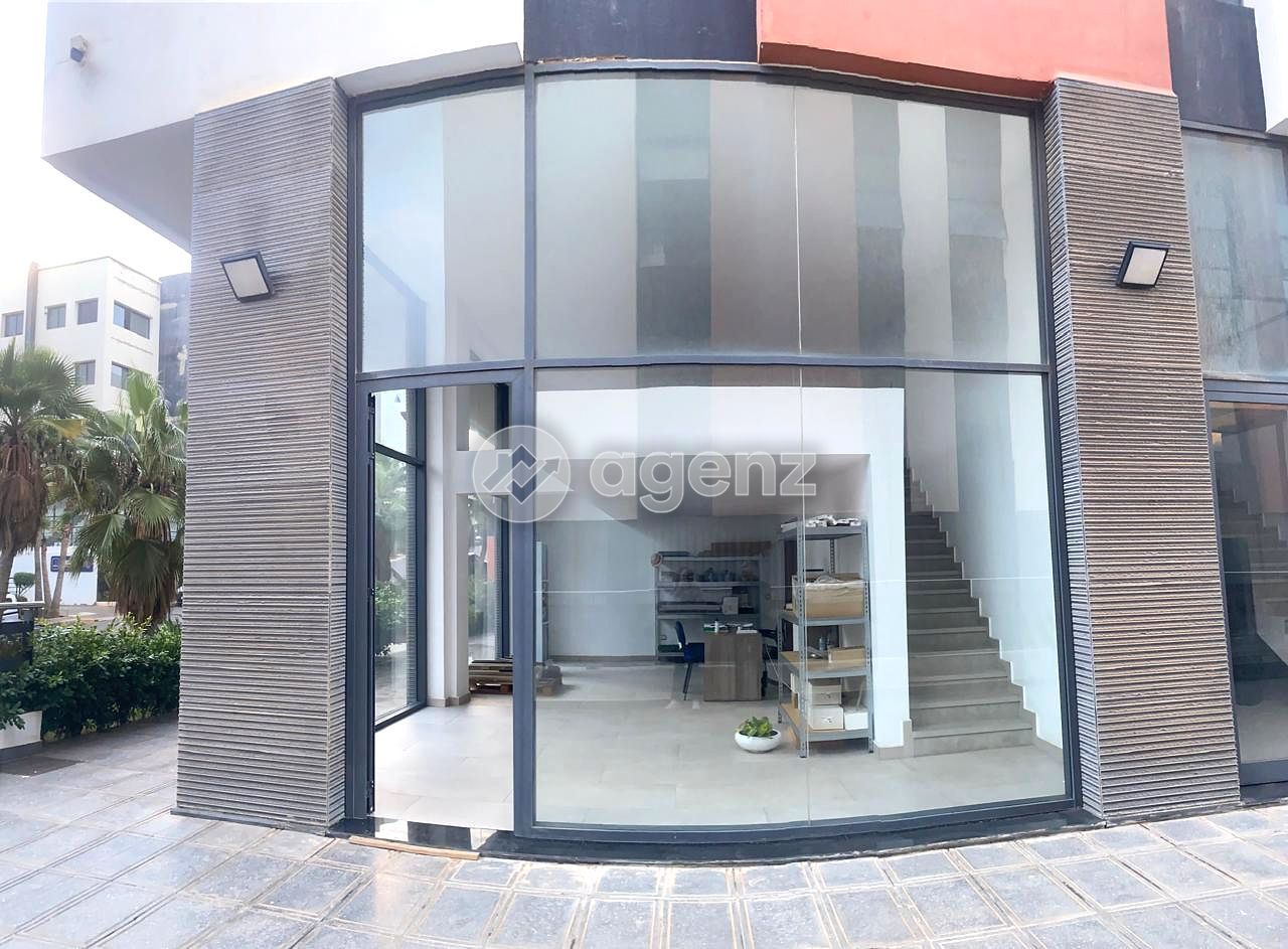 Showroom lumineux à Lissasfa – Casablanca — 5
