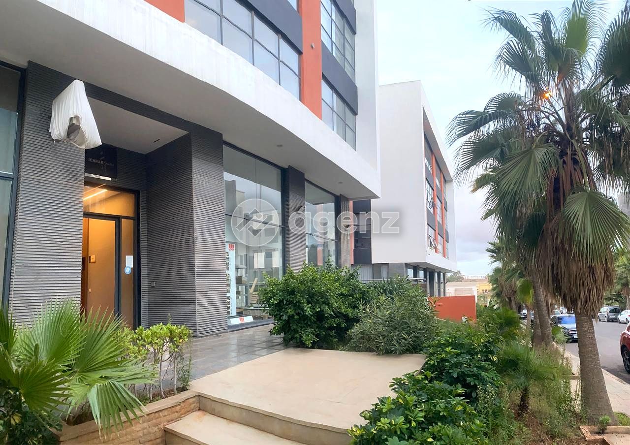 Showroom lumineux à Lissasfa – Casablanca