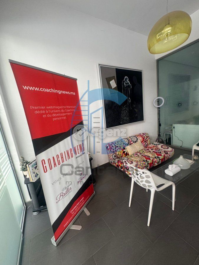 Bureau 88 m² à Franceville — 2