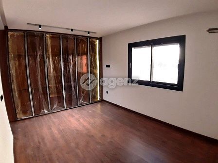 Moderne Appartement de 3 chambres à vendre à Quartier Administratif — 5