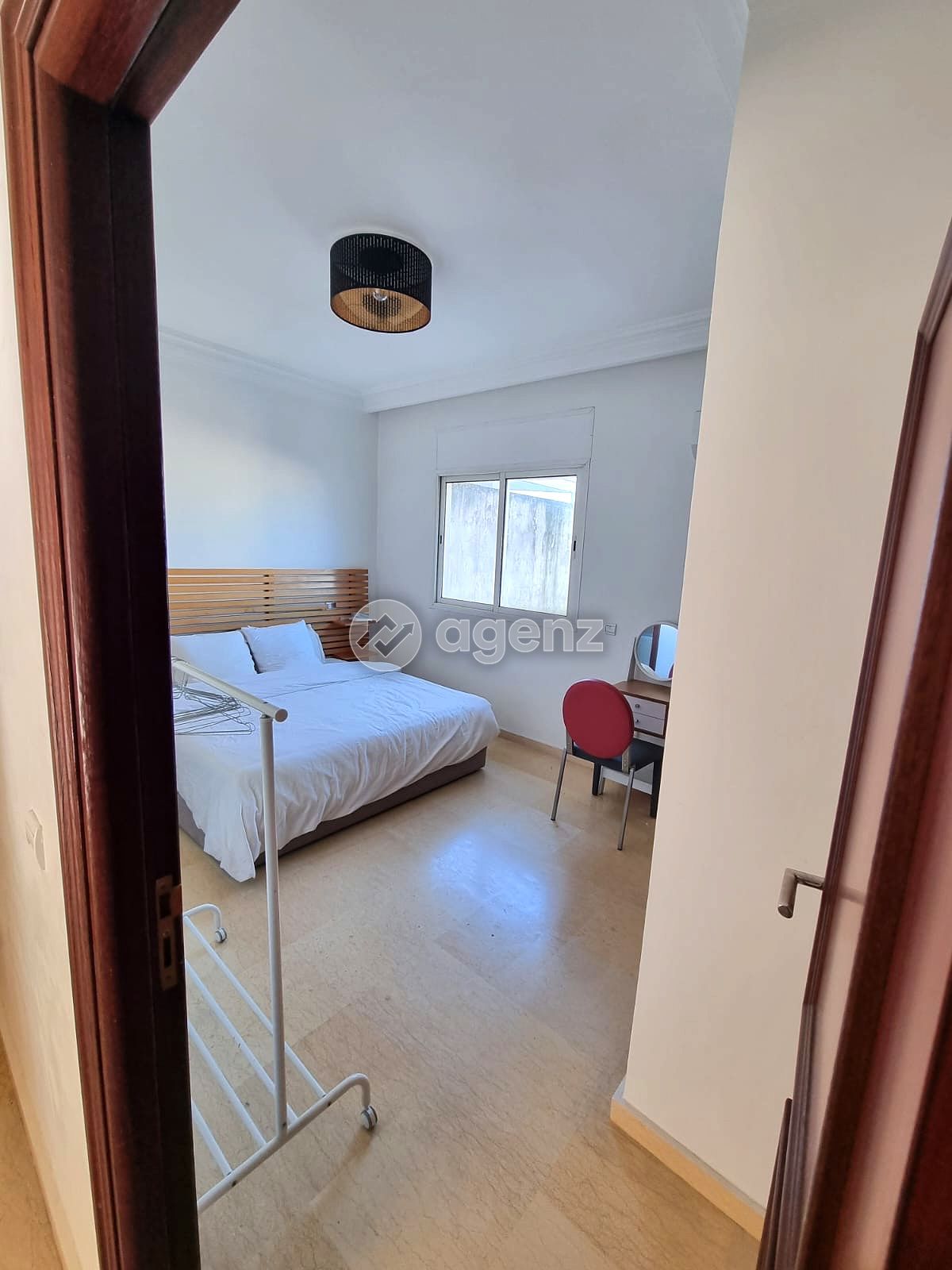 Superbe Appartement de 3 chambres à vendre à Bourgogne Ouest — 3